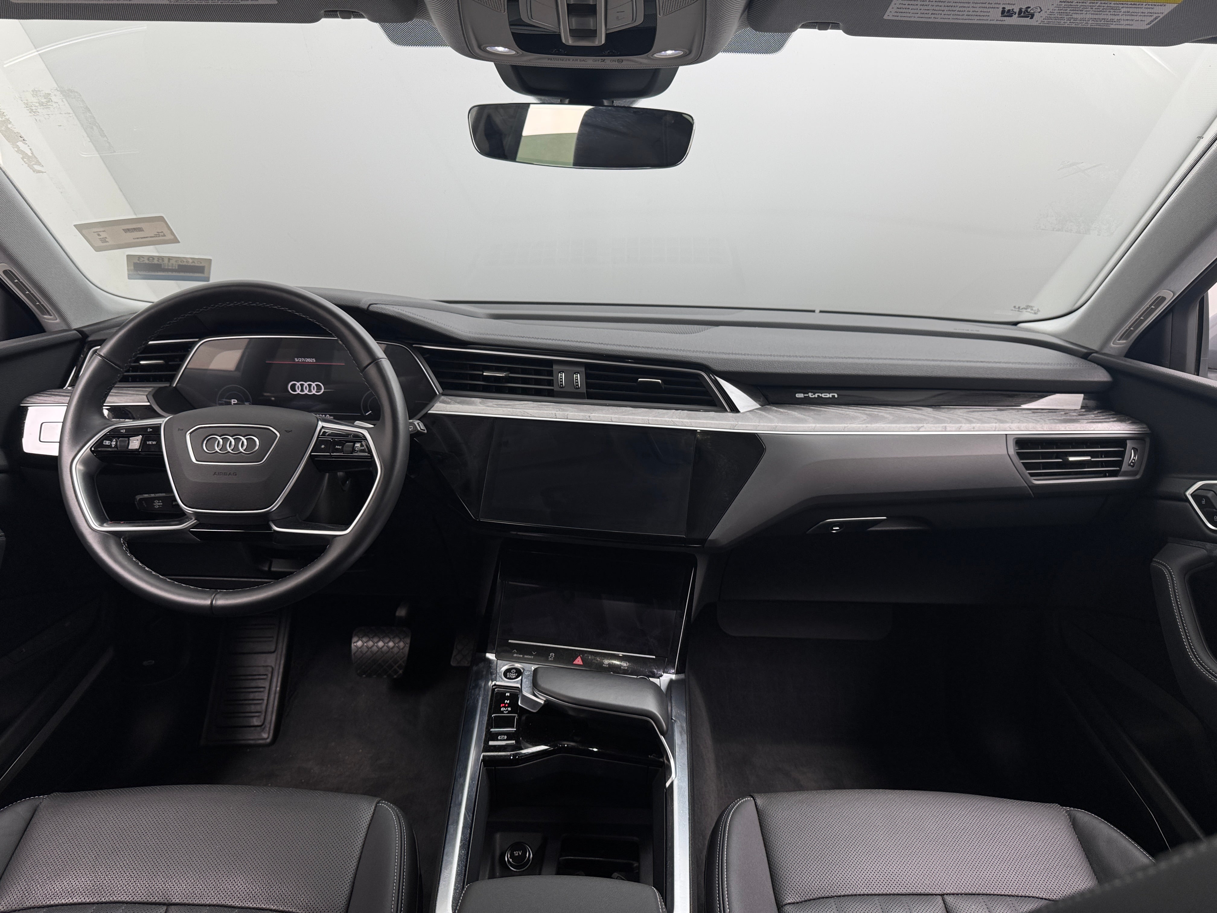 2022 Audi e-tron Premium Plus 2