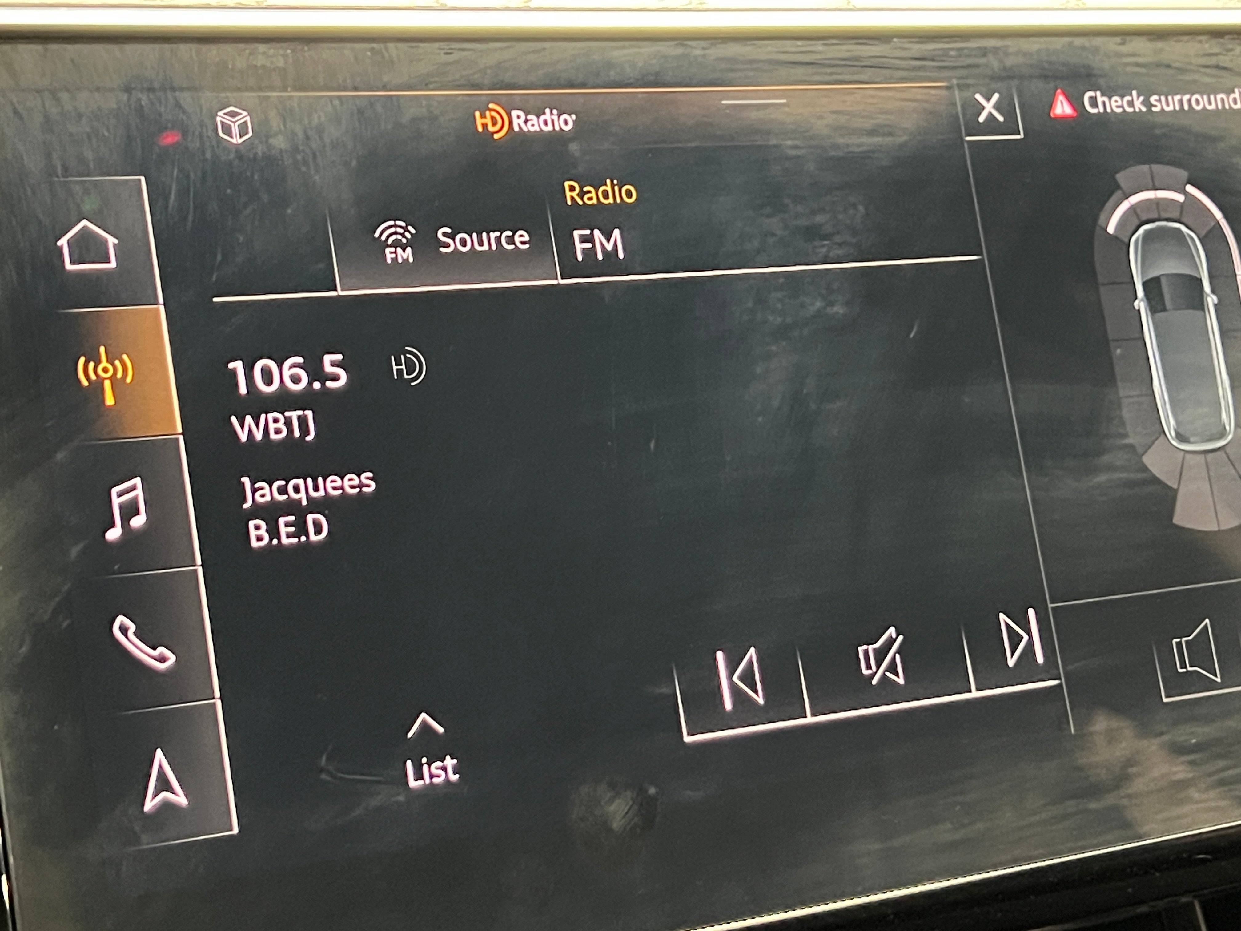 2022 Audi e-tron Premium Plus 3