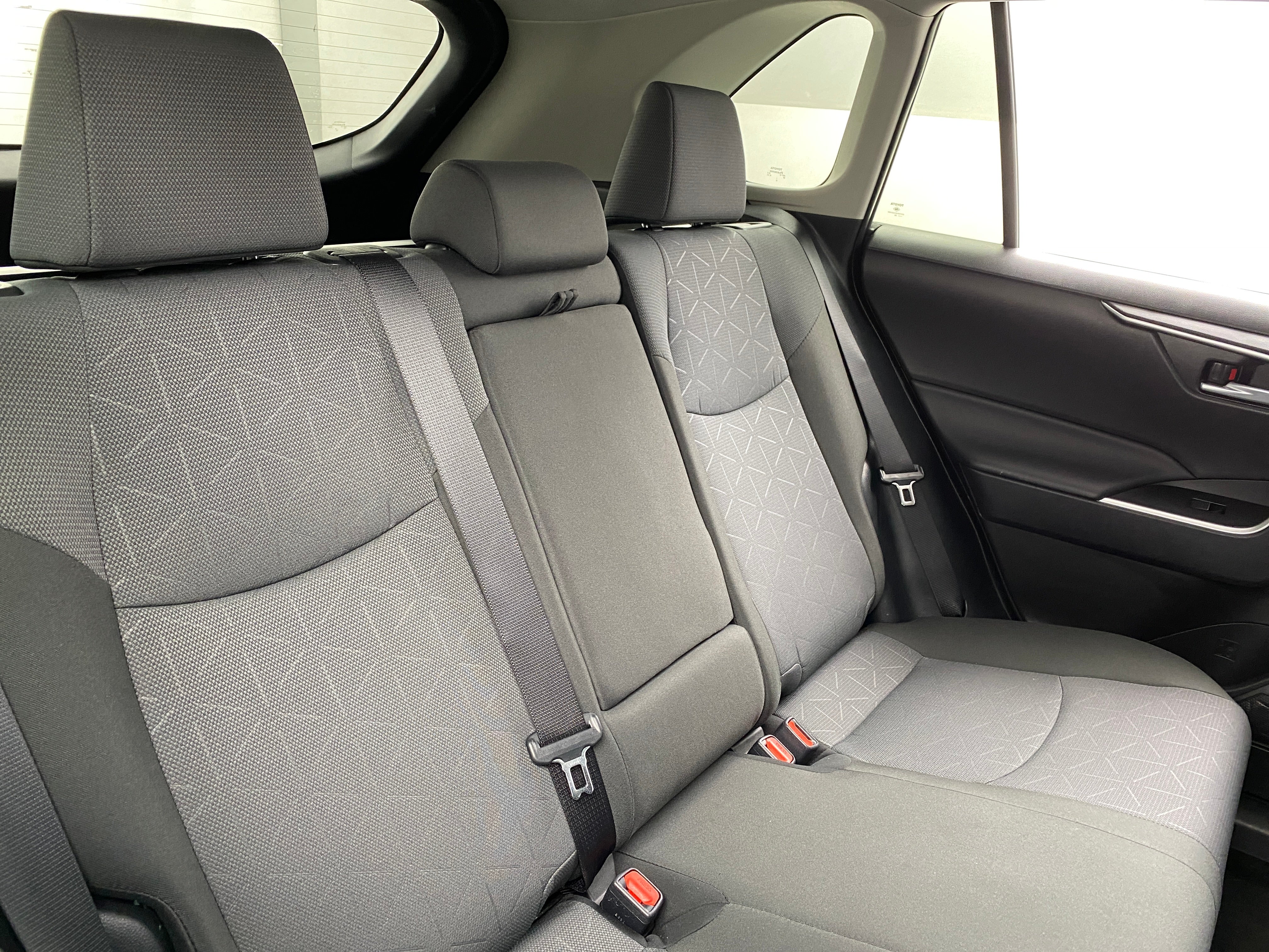 2024 Toyota RAV4 XLE 6