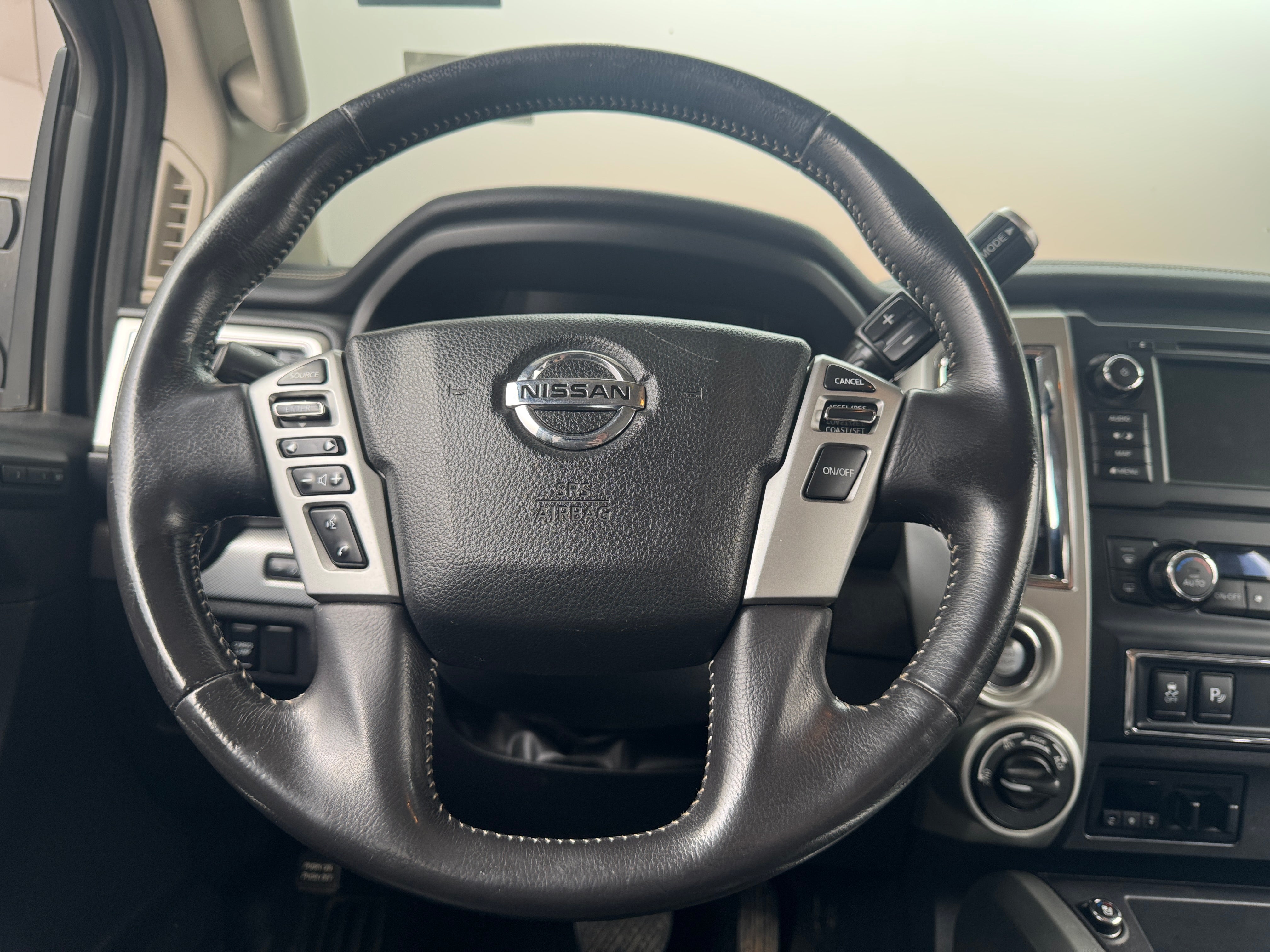 2019 Nissan Titan PRO-4X 5