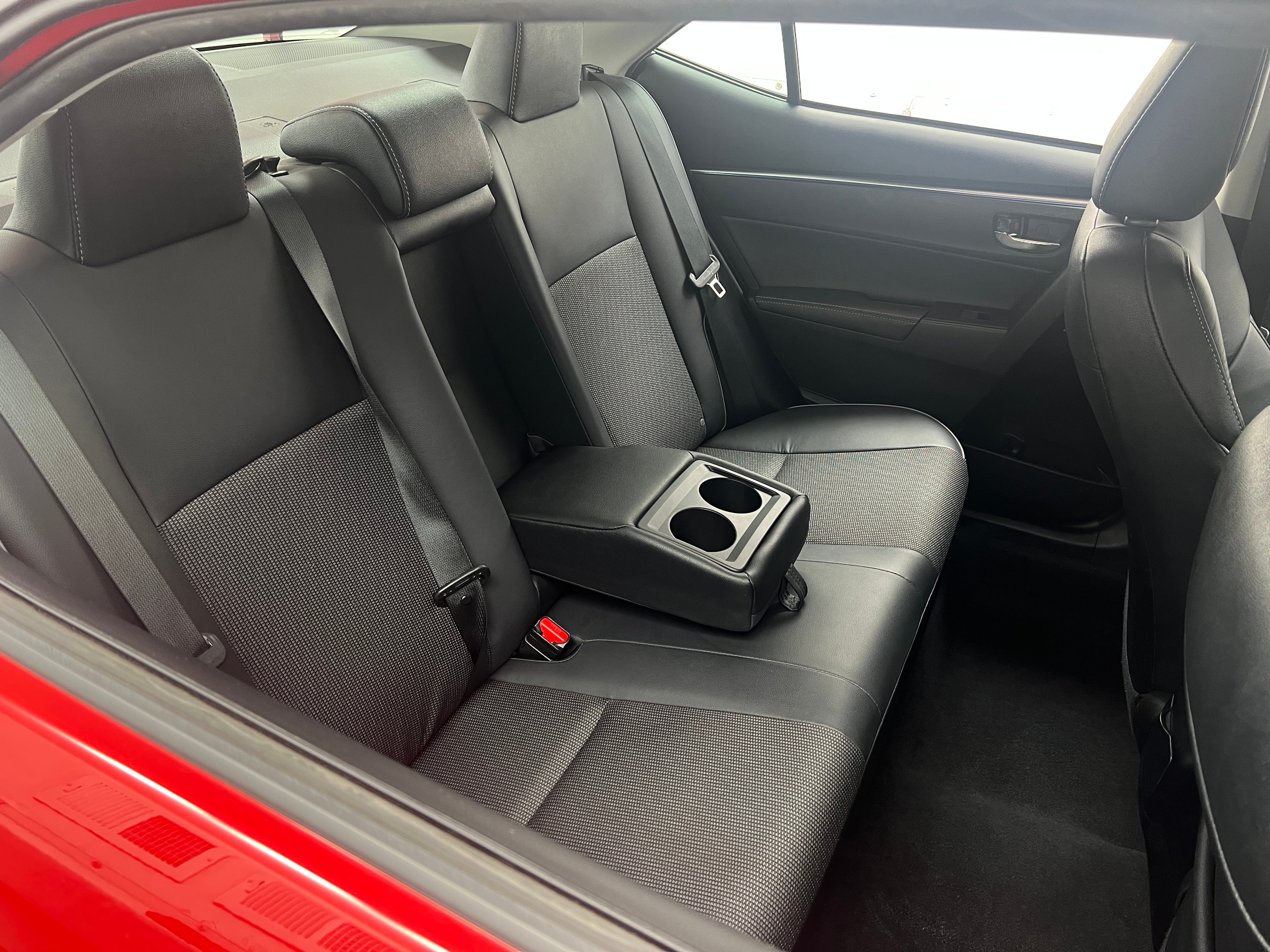 2015 Toyota Corolla S 6