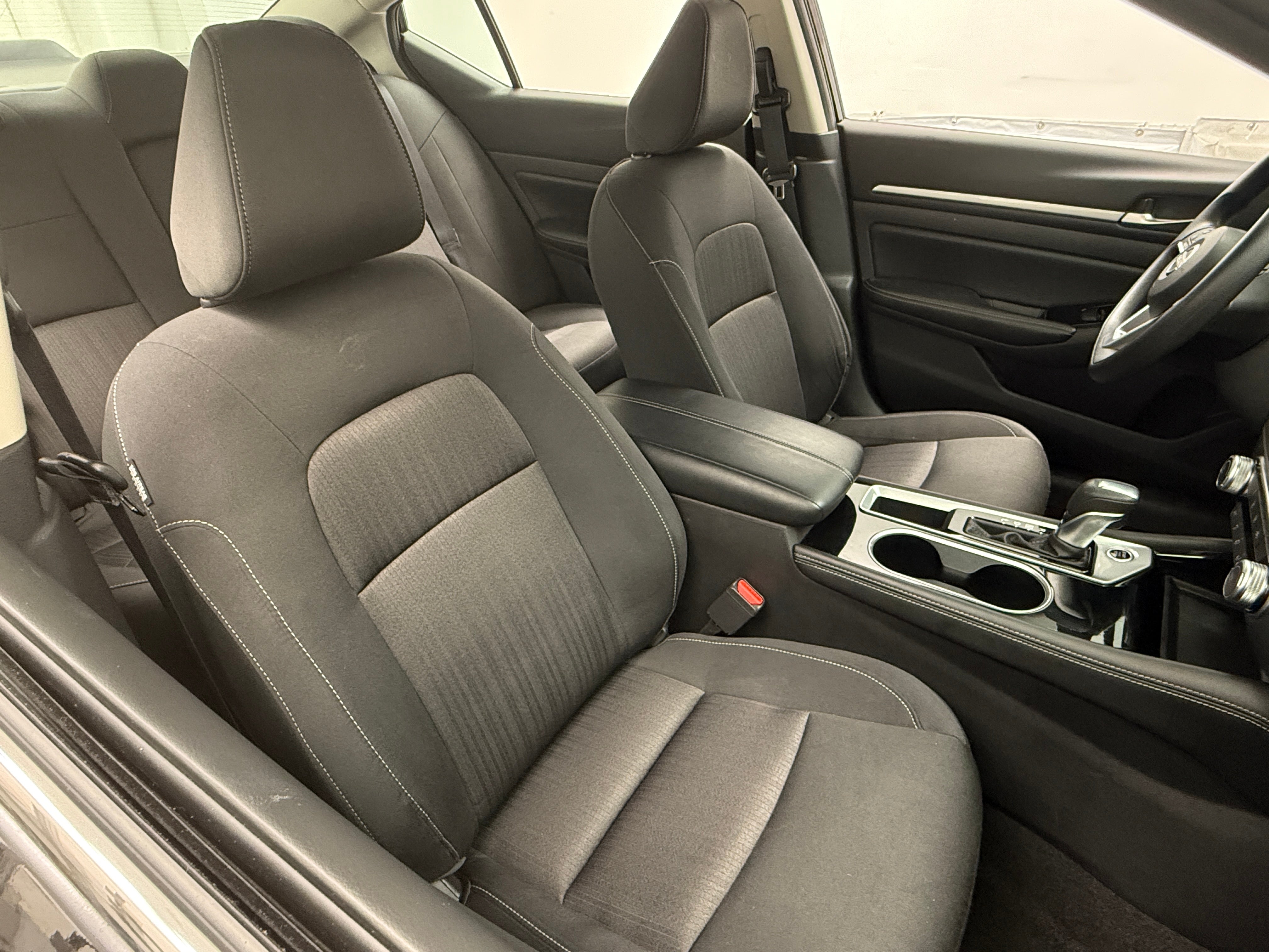 2023 Nissan Altima SV 2