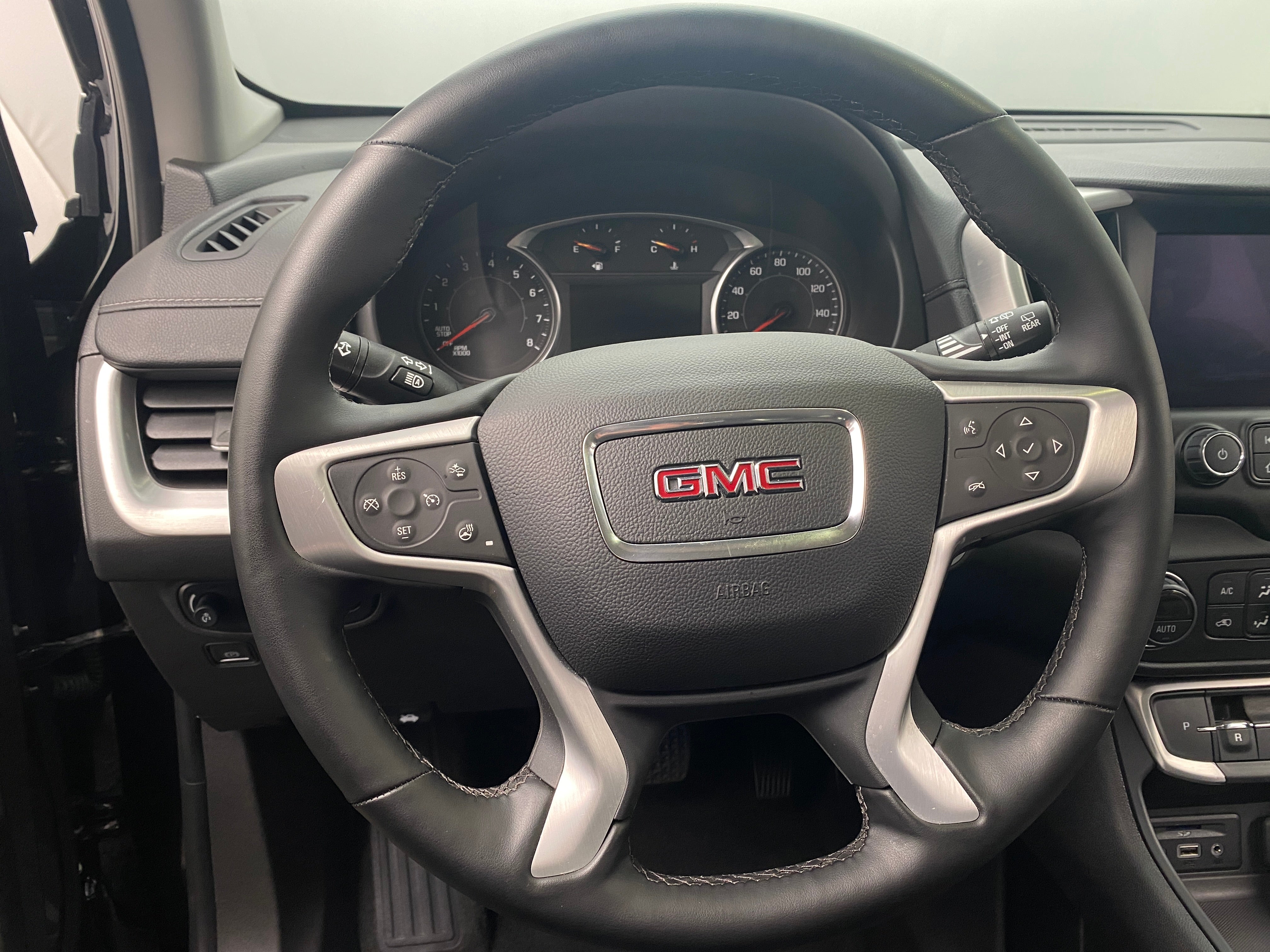 2024 GMC Terrain SLT 5