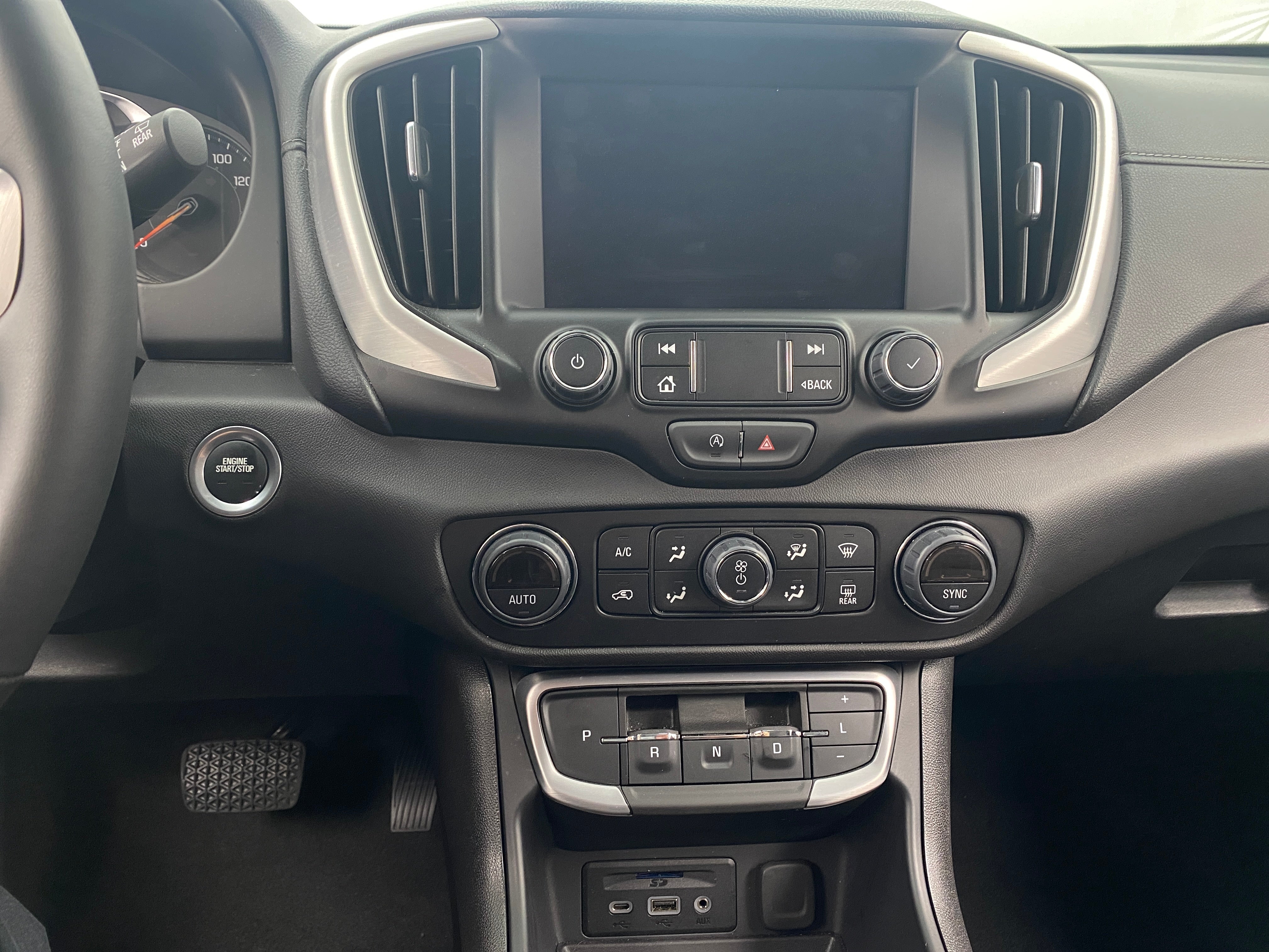 2024 GMC Terrain SLT 4