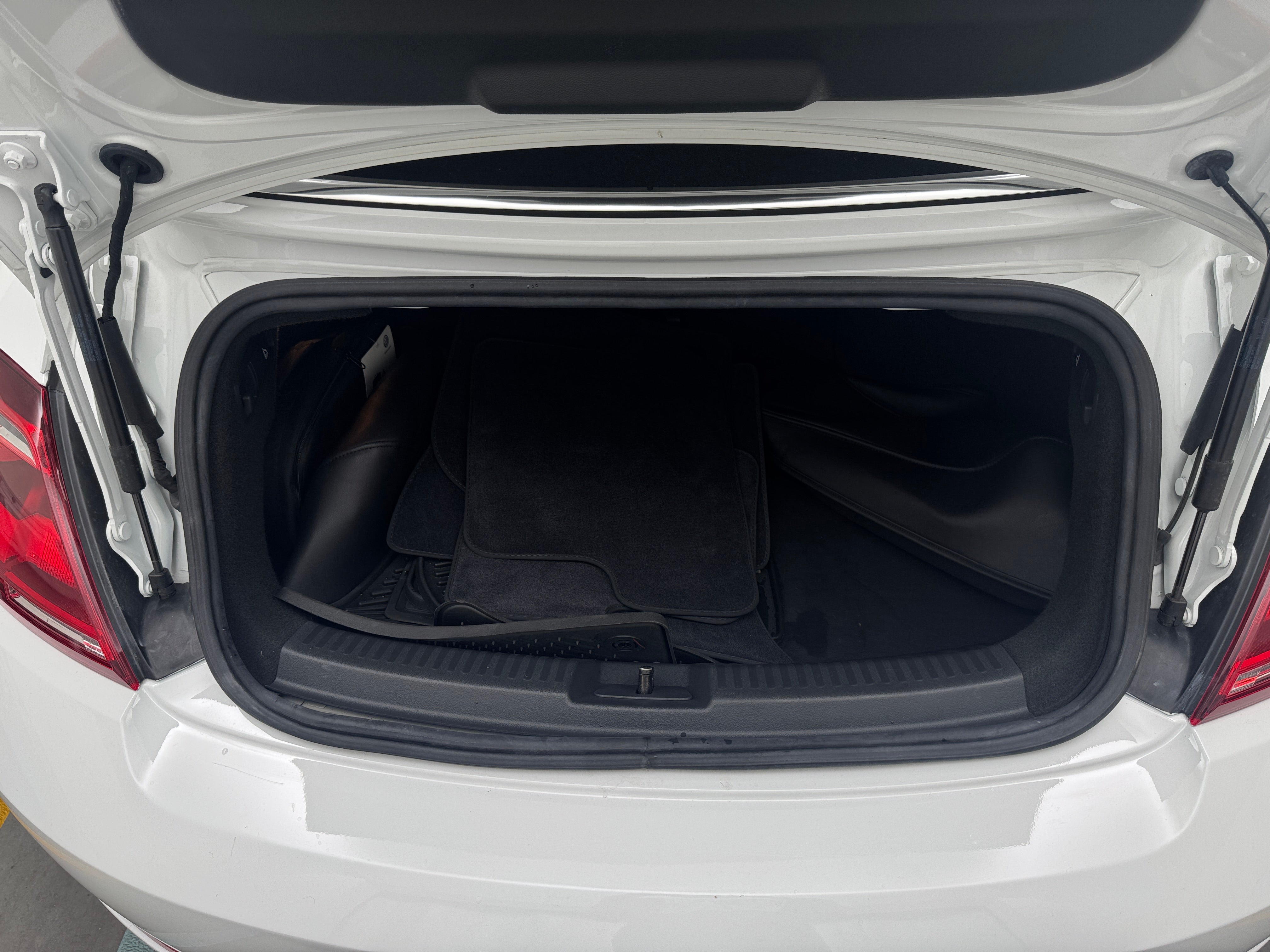 2019 Volkswagen Beetle Final Edition SE 6