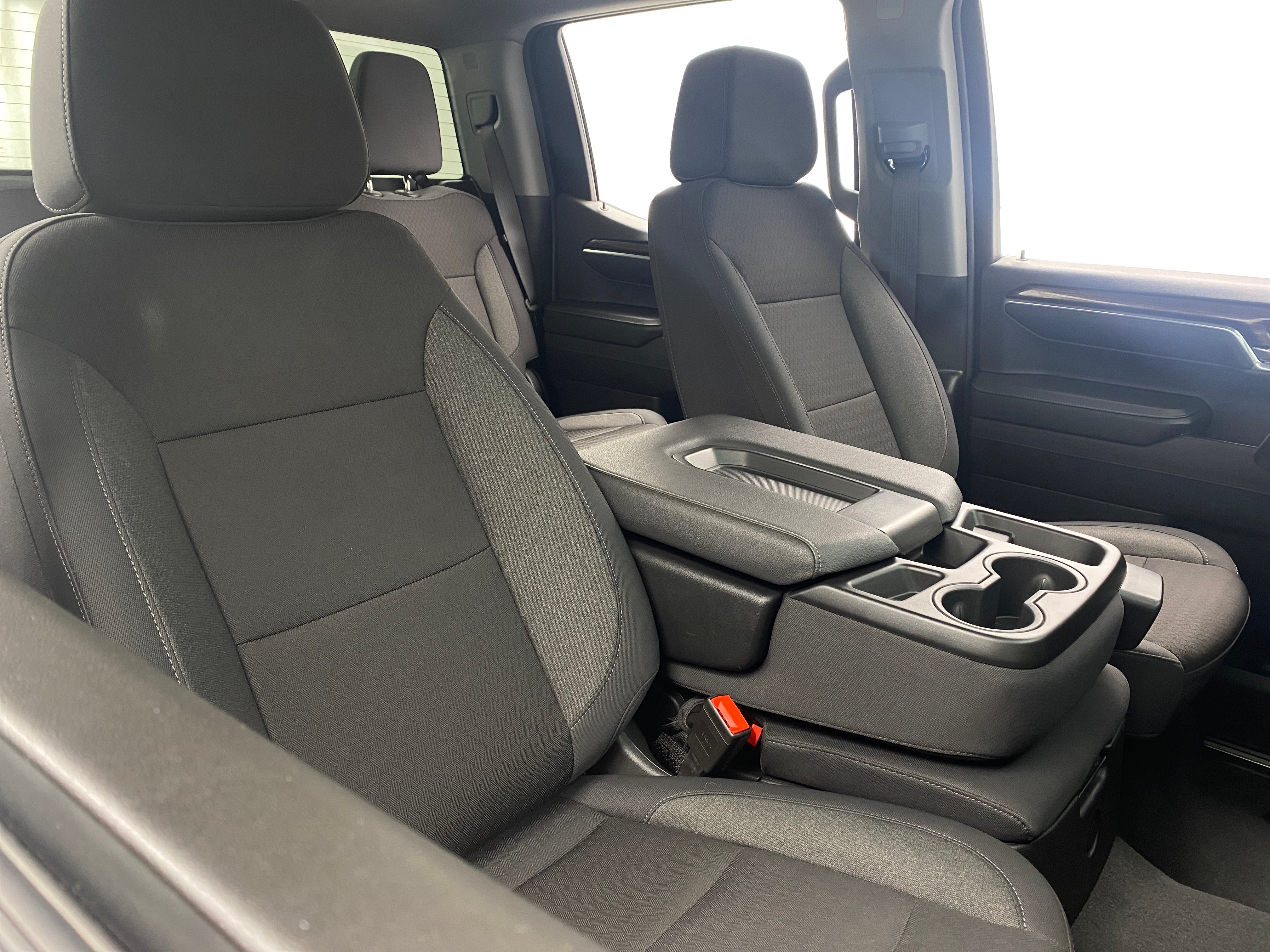 2024 Chevrolet Silverado 1500 LT 2