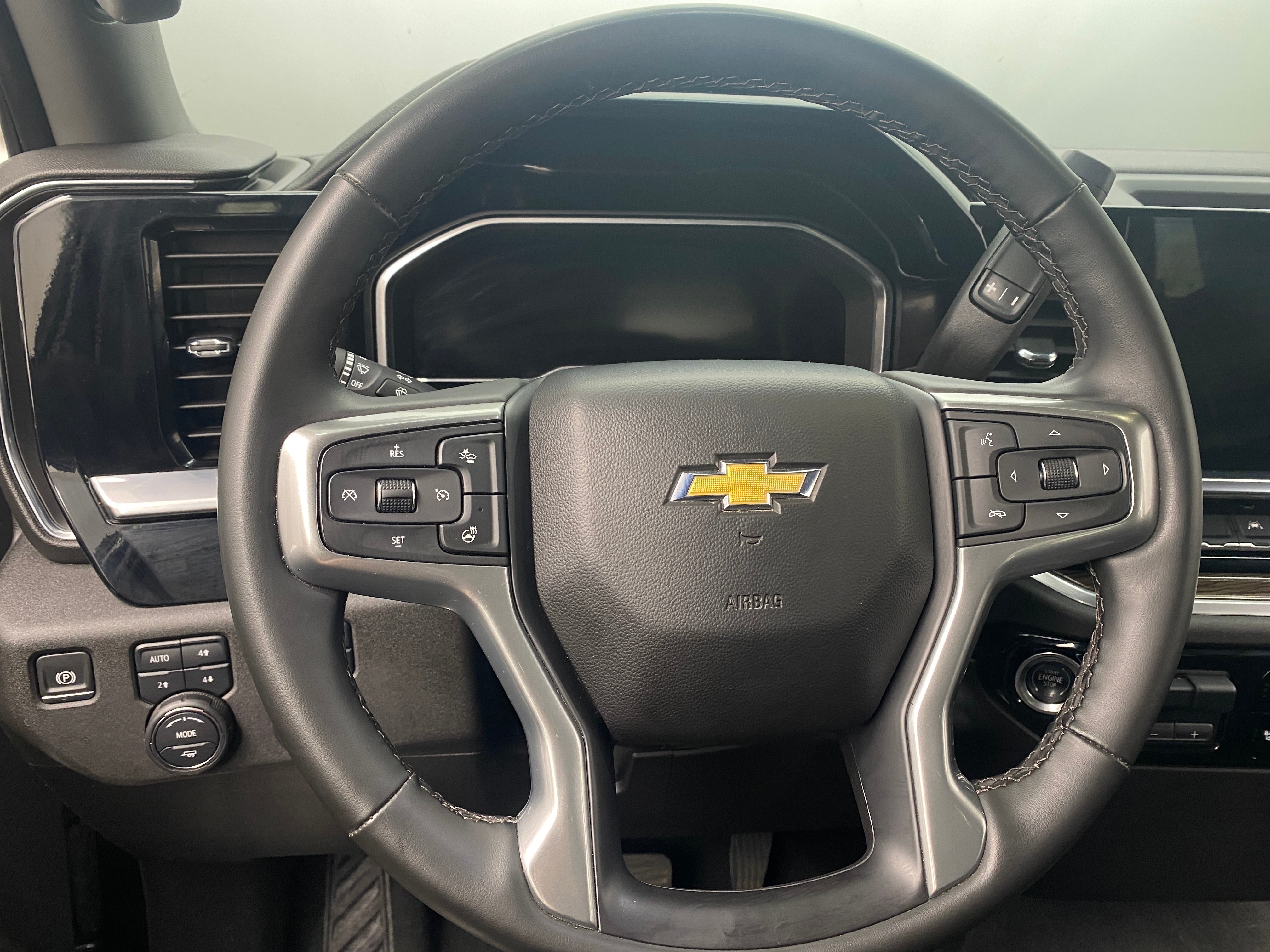 2024 Chevrolet Silverado 1500 LT 5