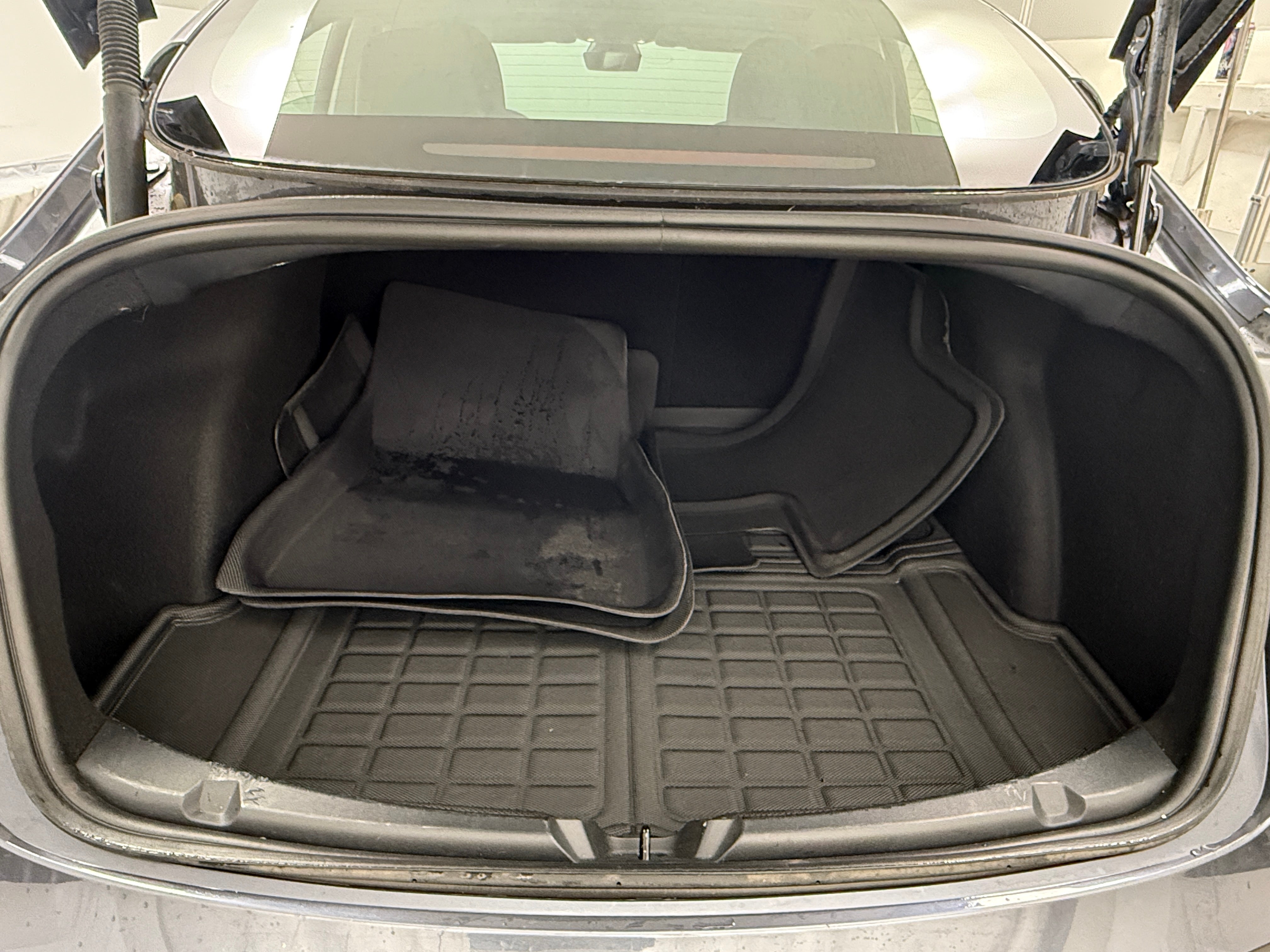 2023 Tesla Model 3 Standard Range 6