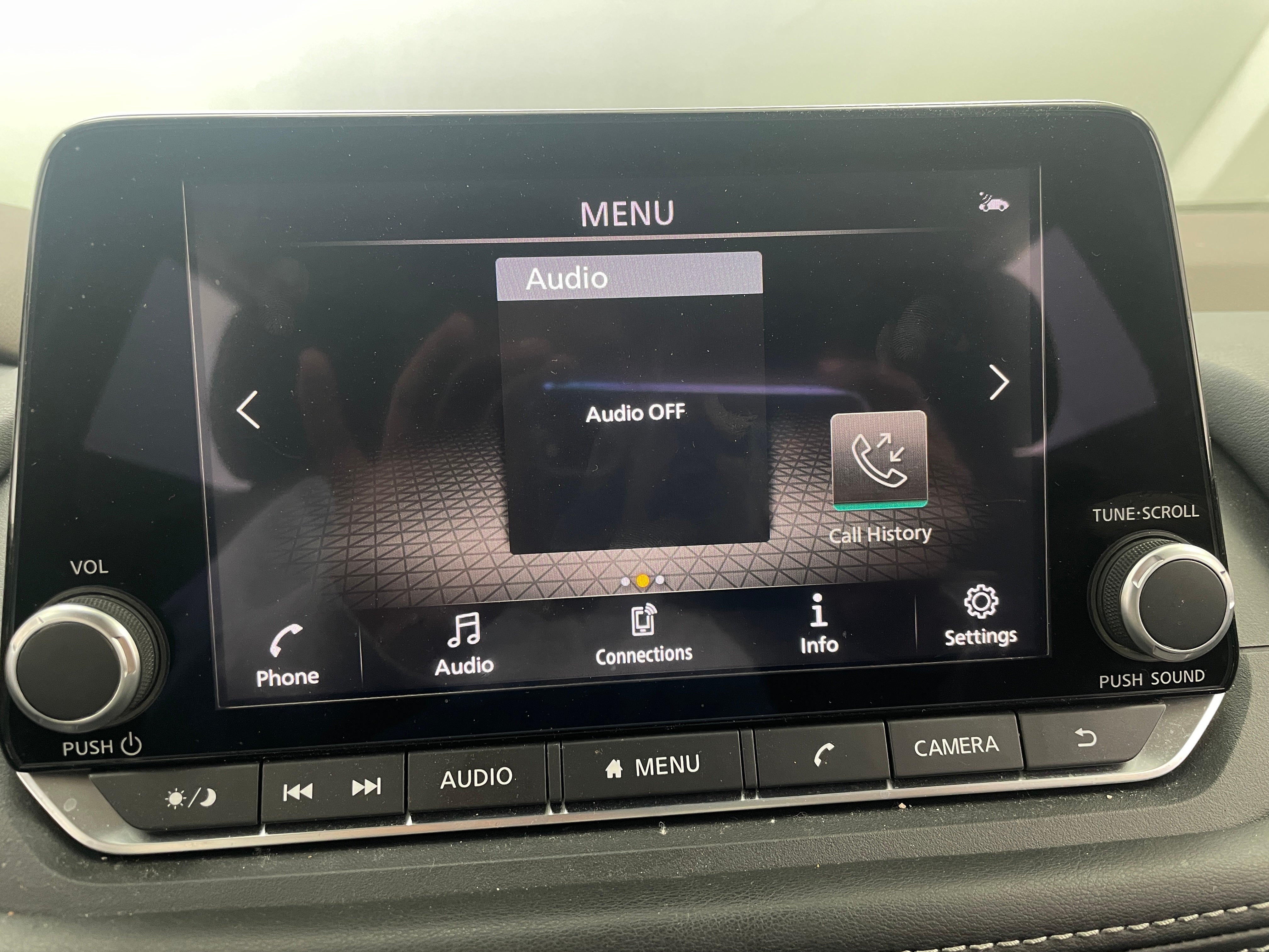 2022 Nissan Rogue SV 4