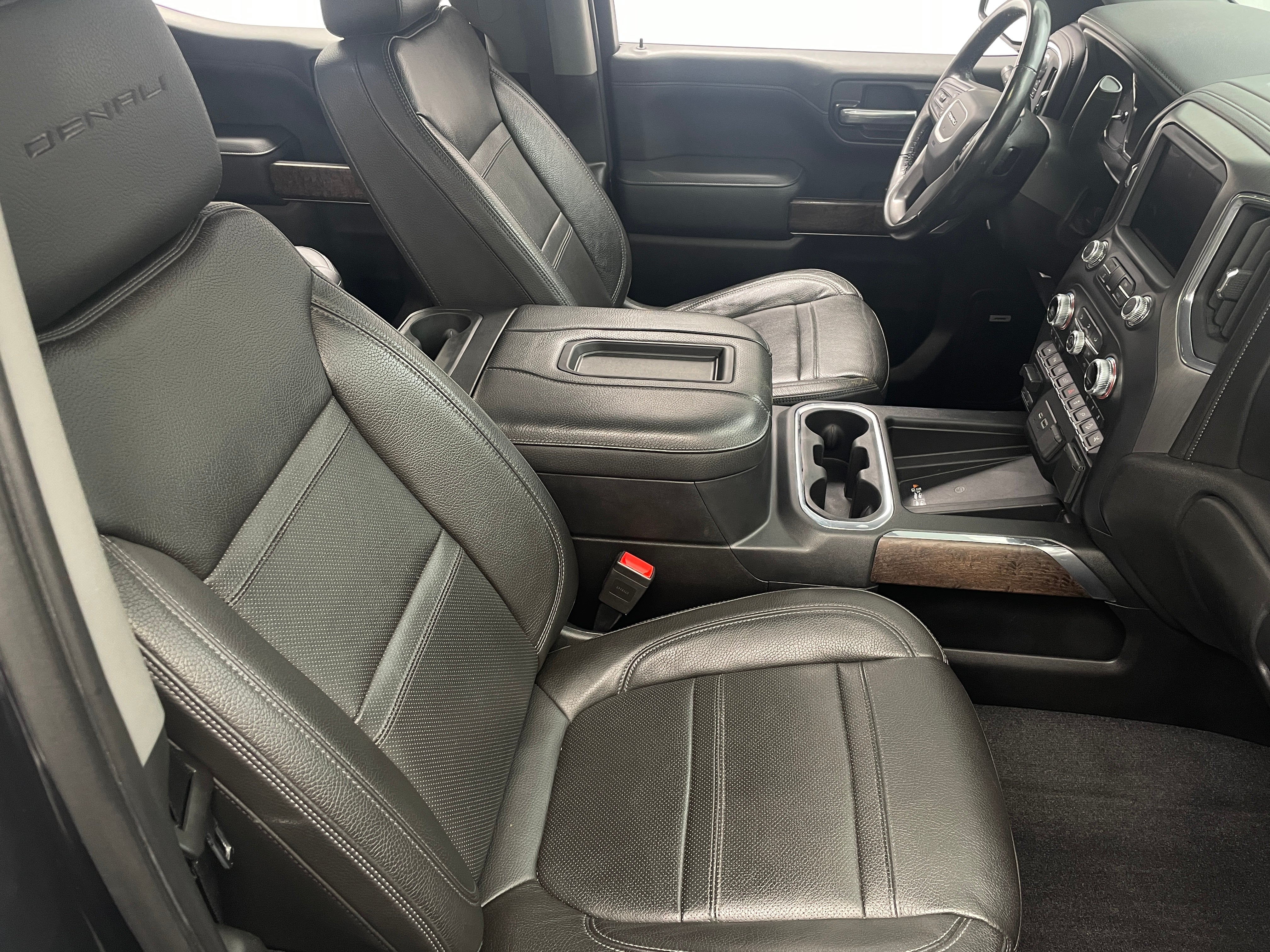 2020 GMC Sierra 1500 Denali 2
