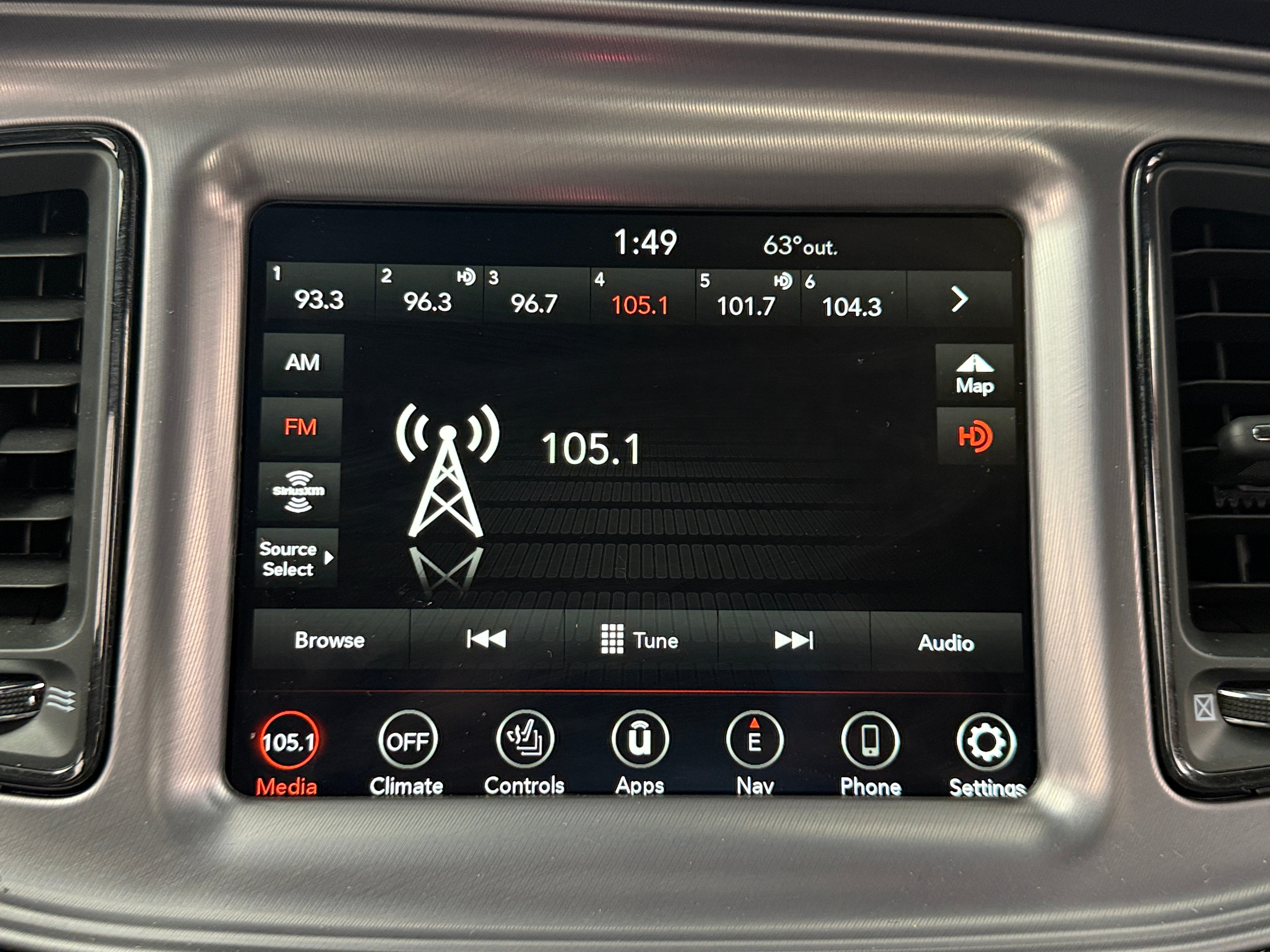 2023 Dodge Challenger SXT 2