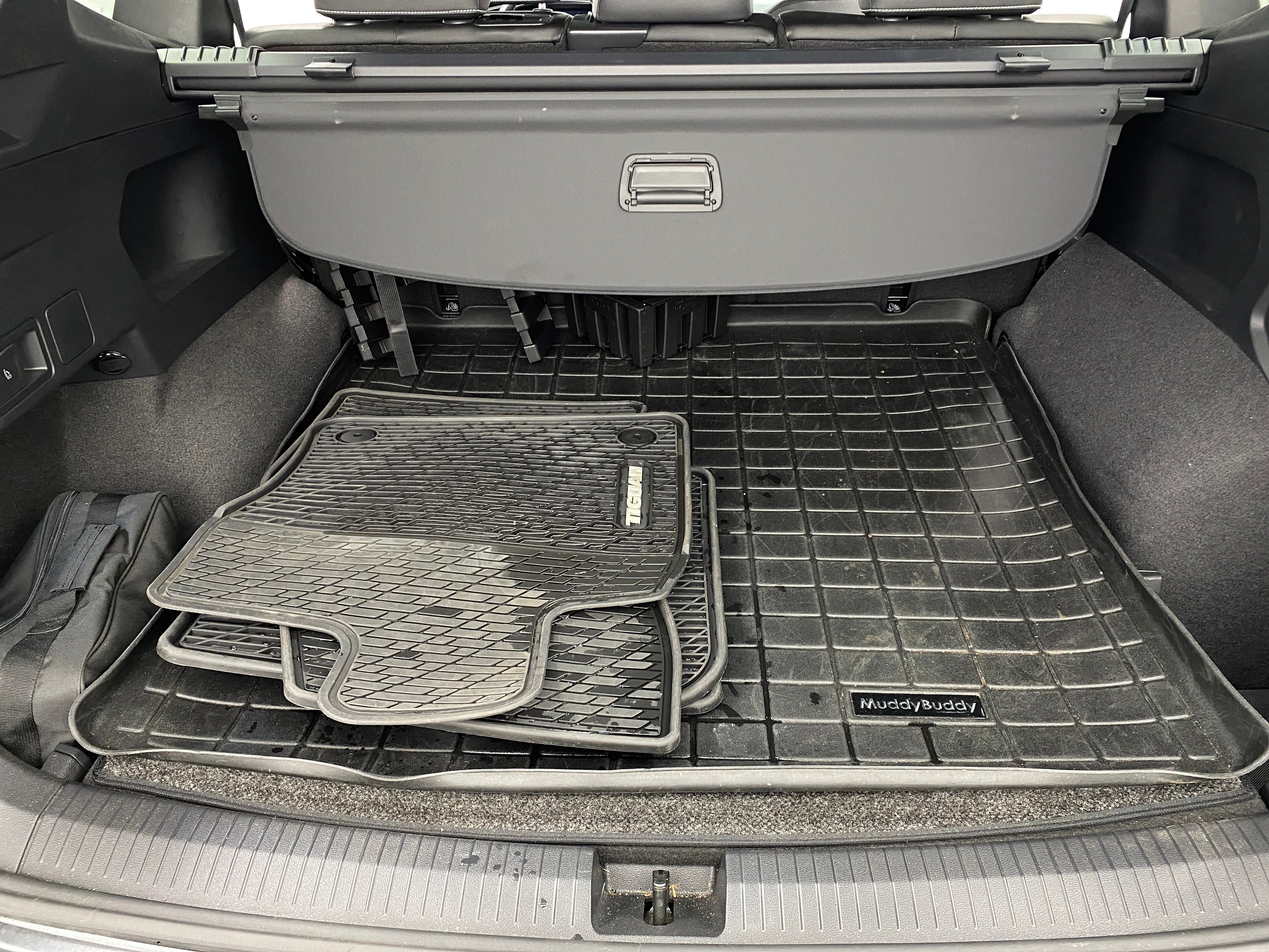 2023 Volkswagen Tiguan SE R-Line Black 6