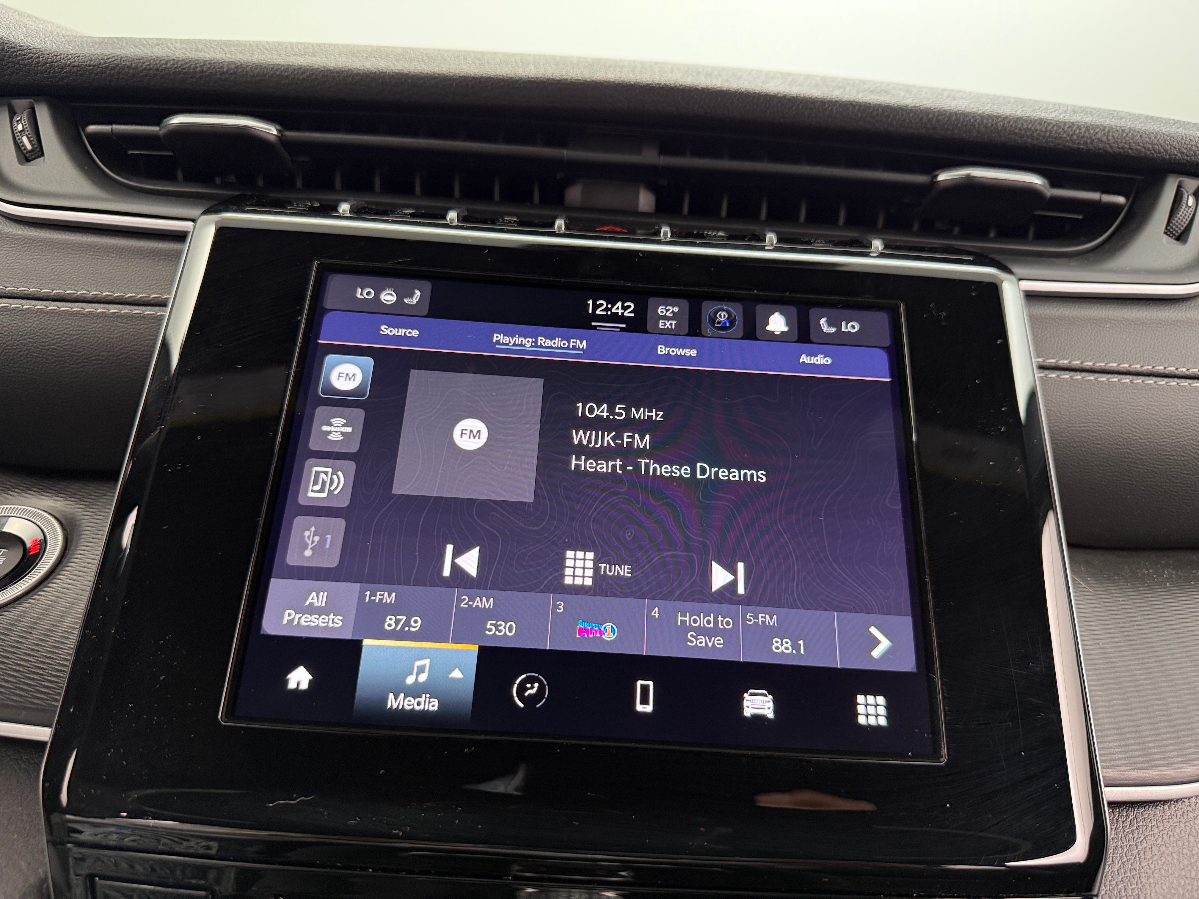 2024 Jeep Grand Cherokee L Altitude 3