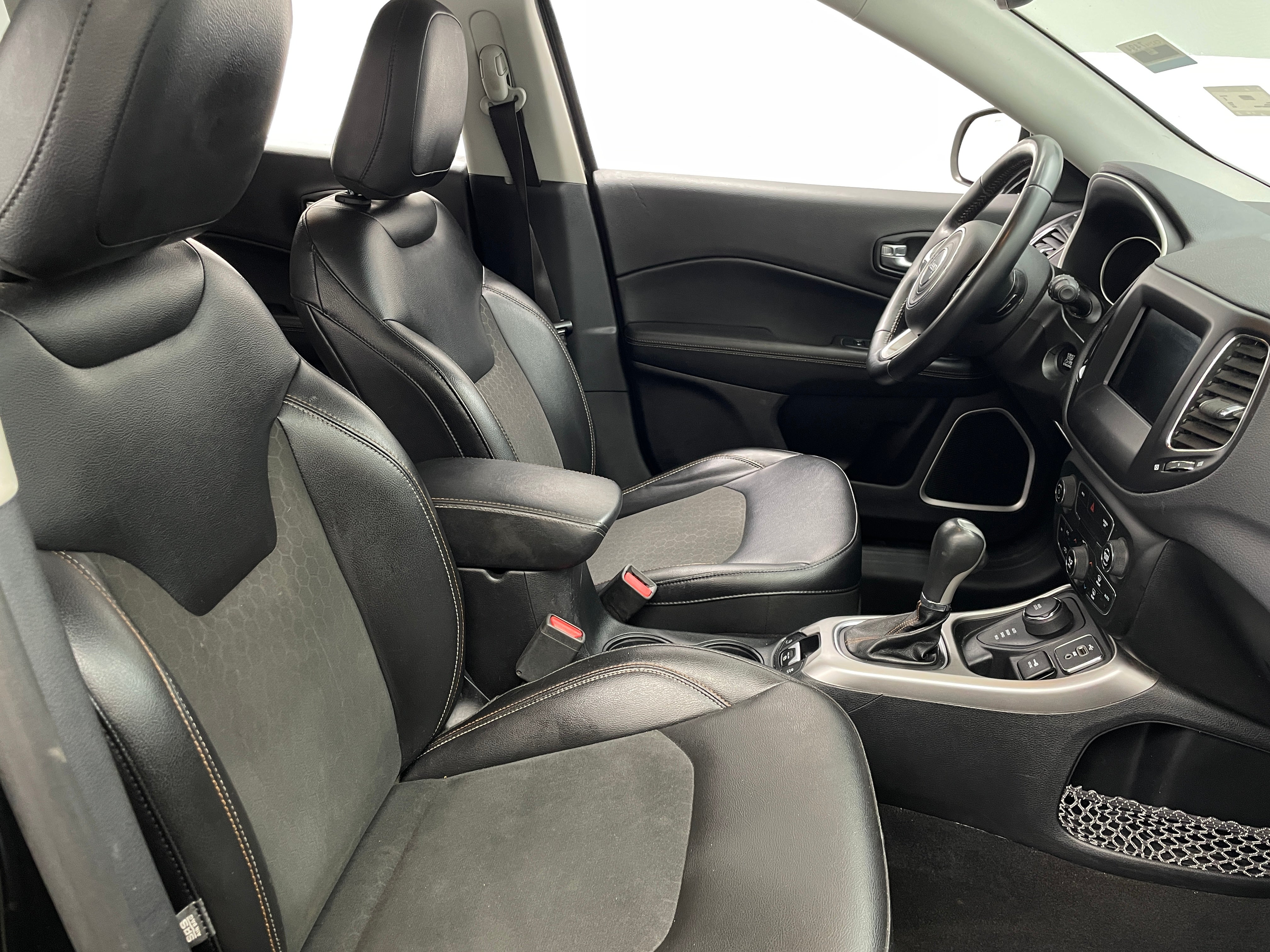 2018 Jeep Compass Latitude 2