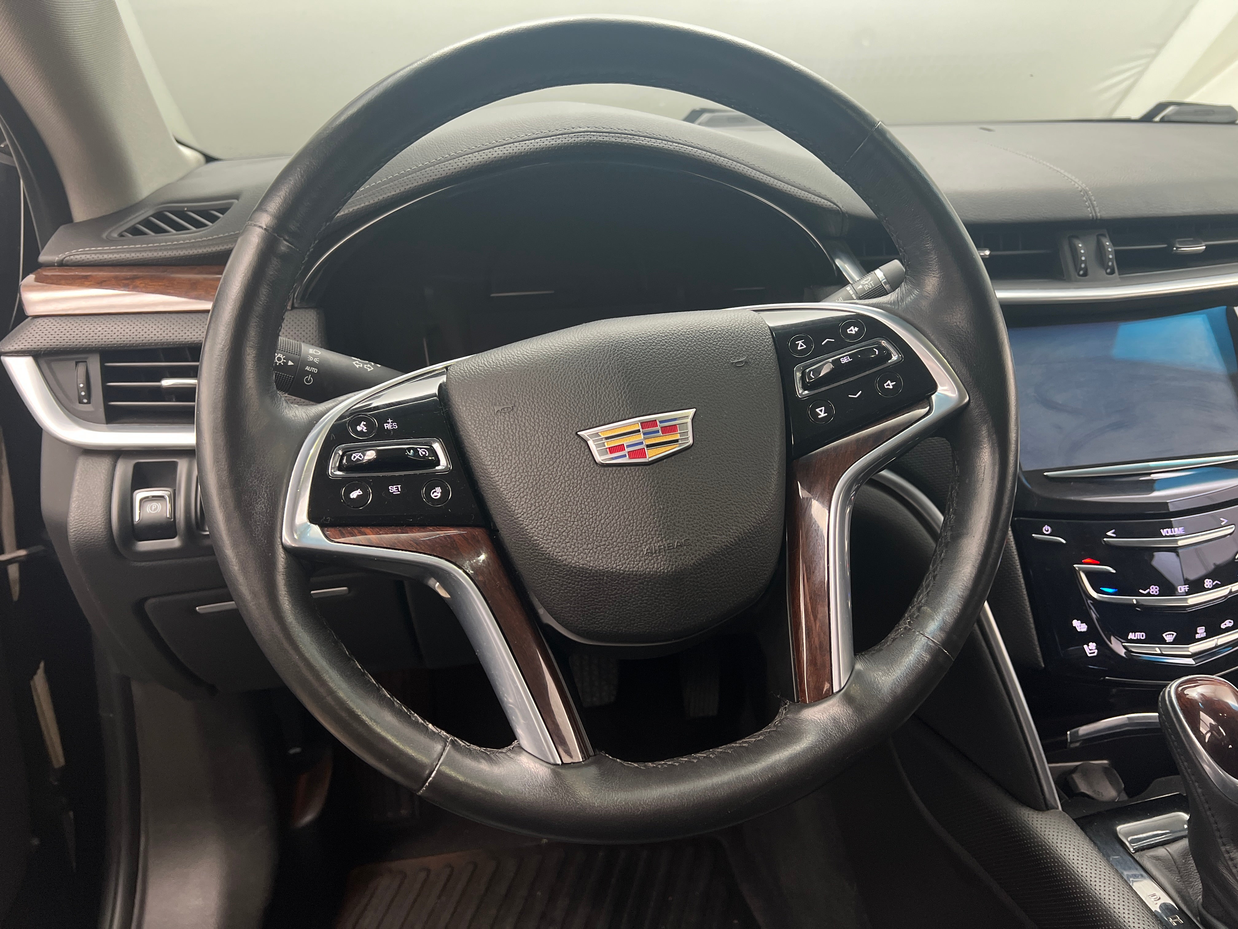 2016 Cadillac XTS Luxury 4