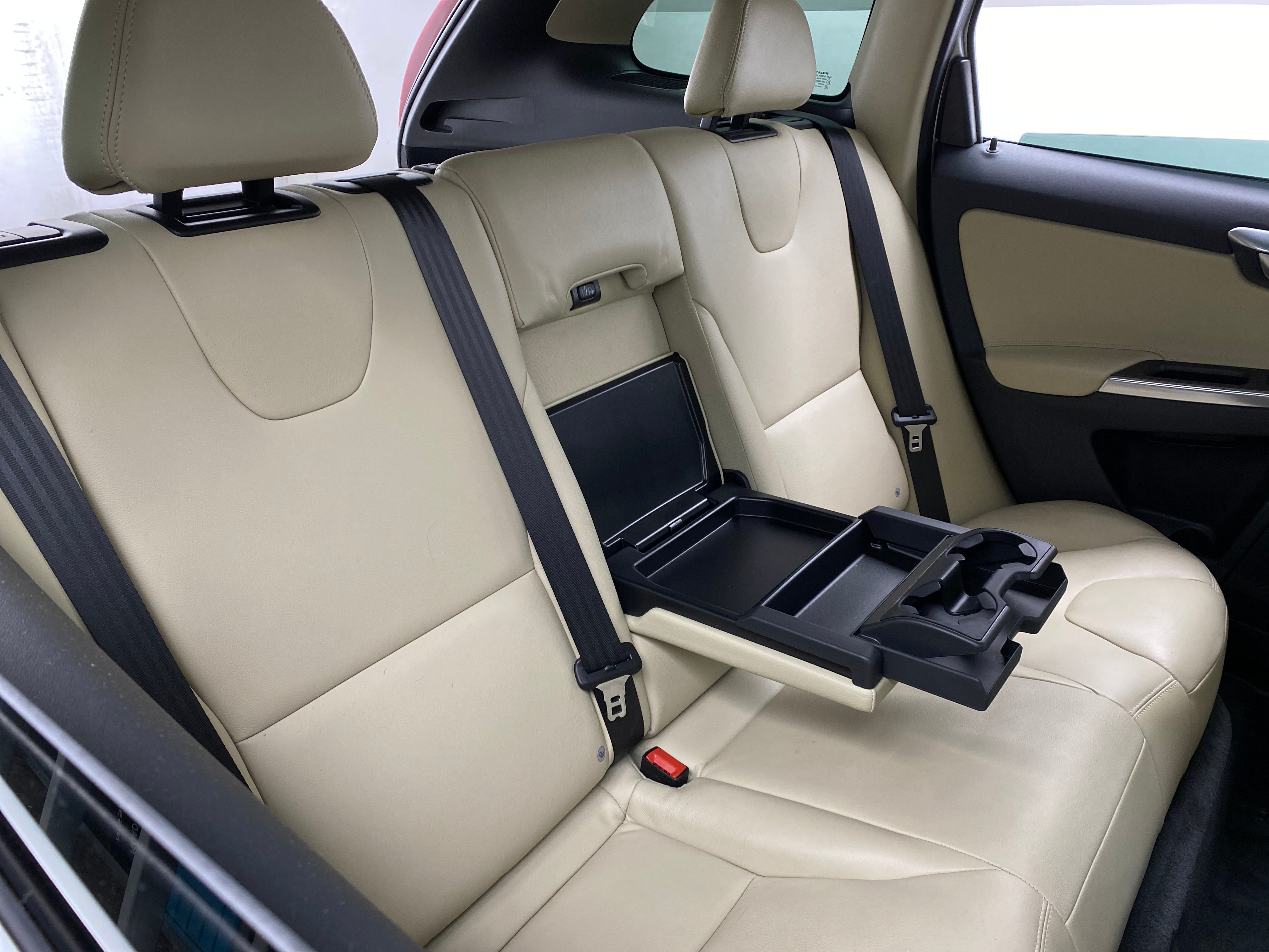 2016 Volvo XC60 T6 5