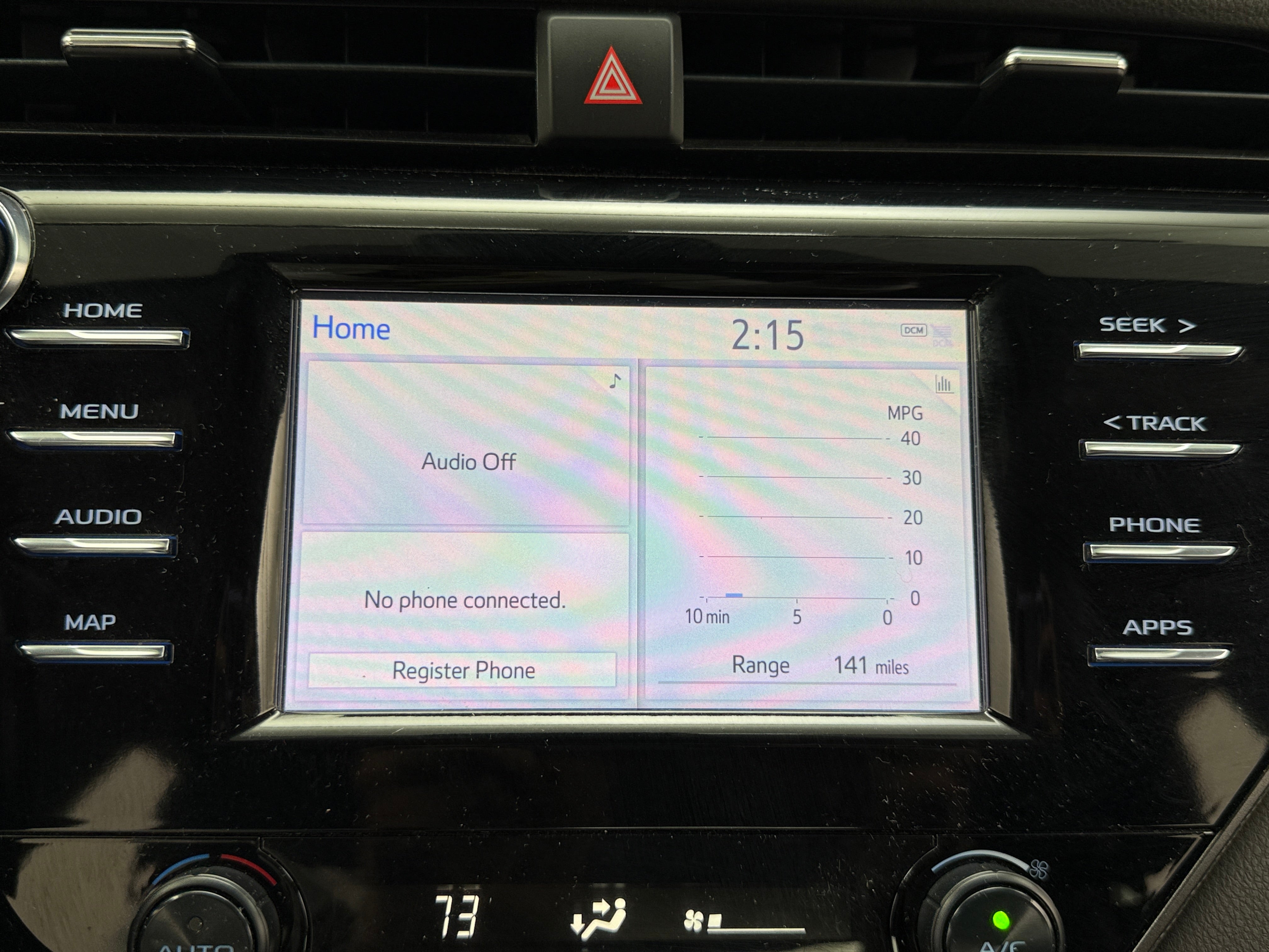 2019 Toyota Camry SE 4