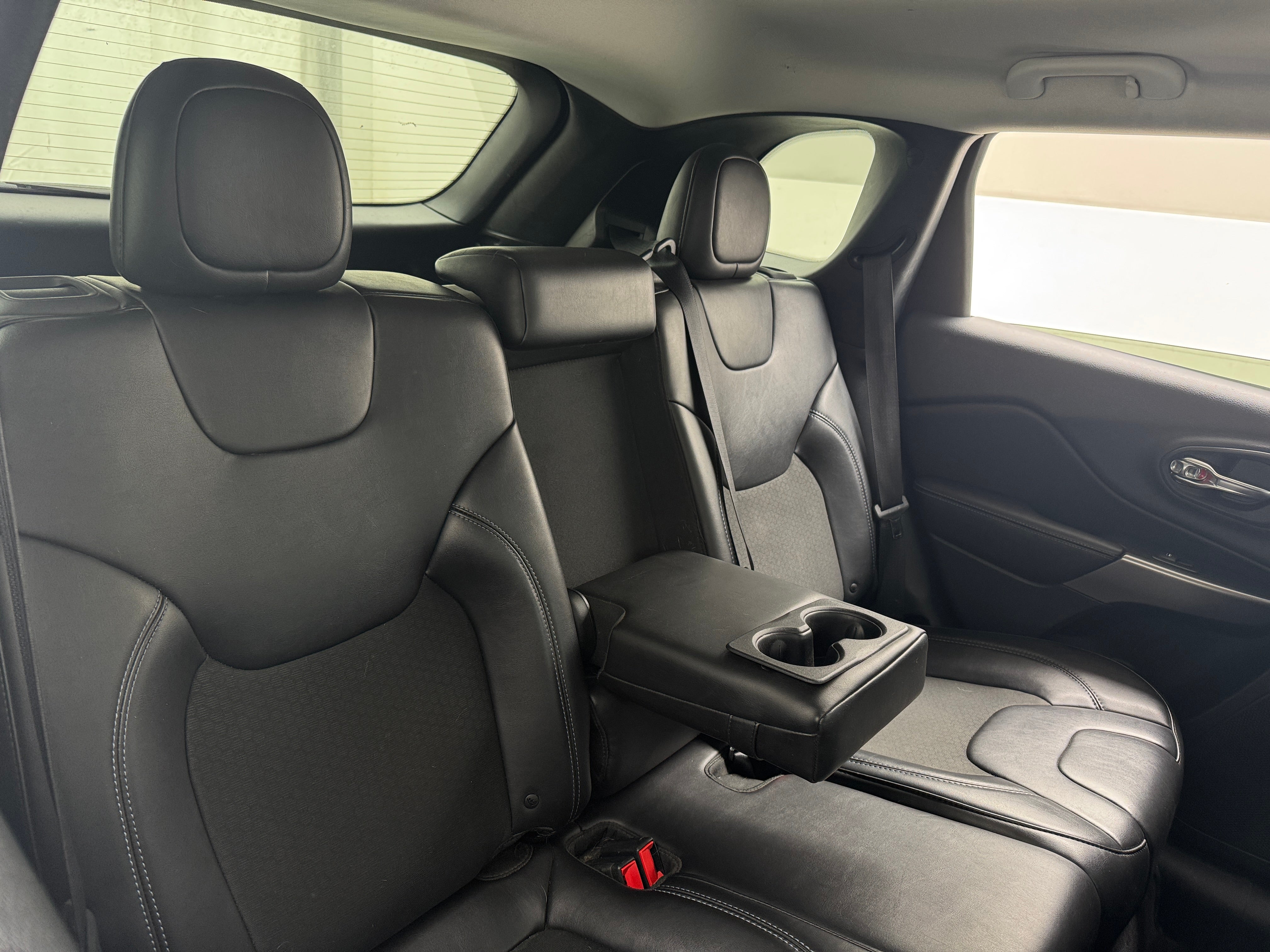 2019 Jeep Cherokee Latitude 6