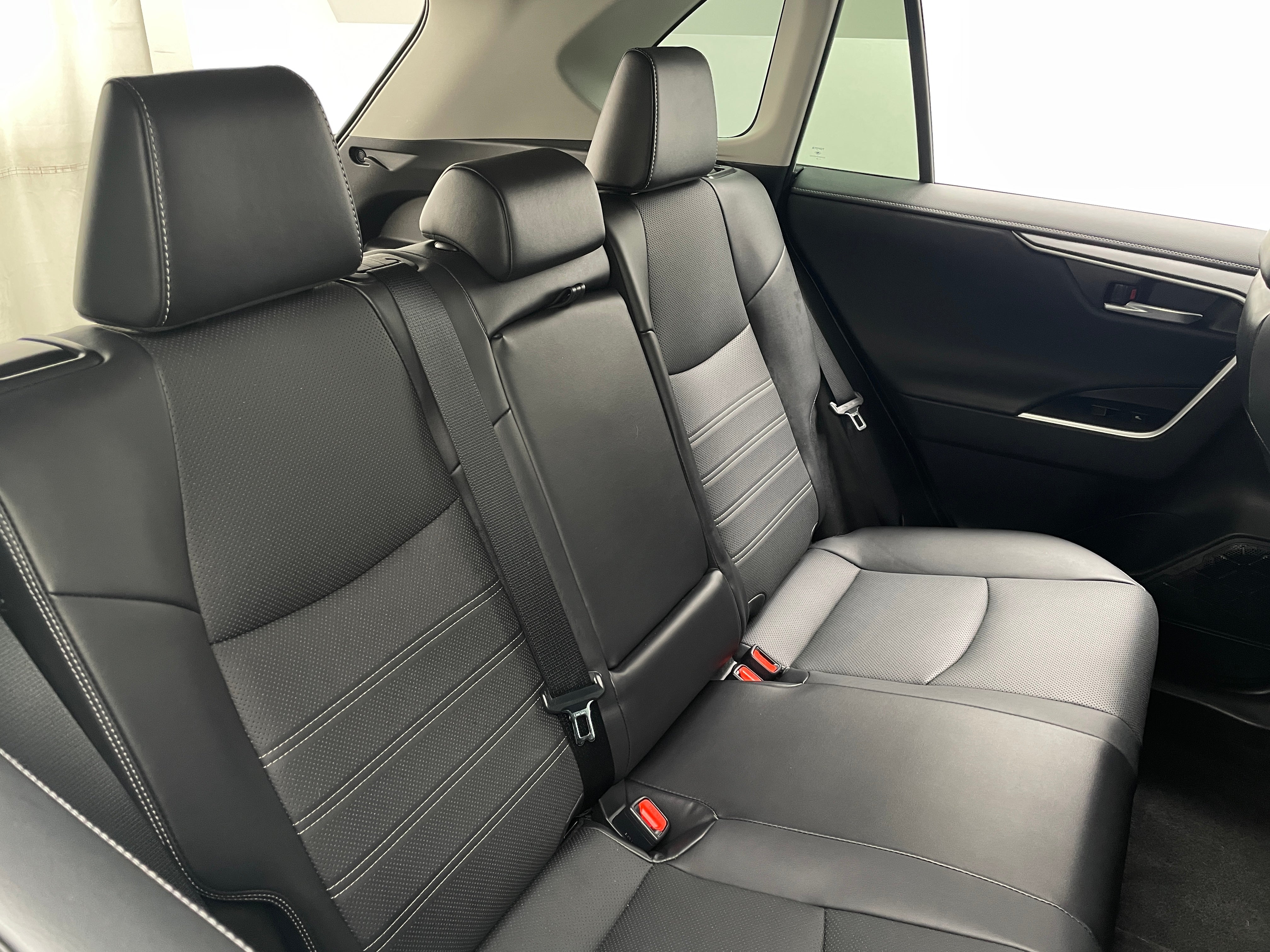 2022 Toyota RAV4 Limited 5