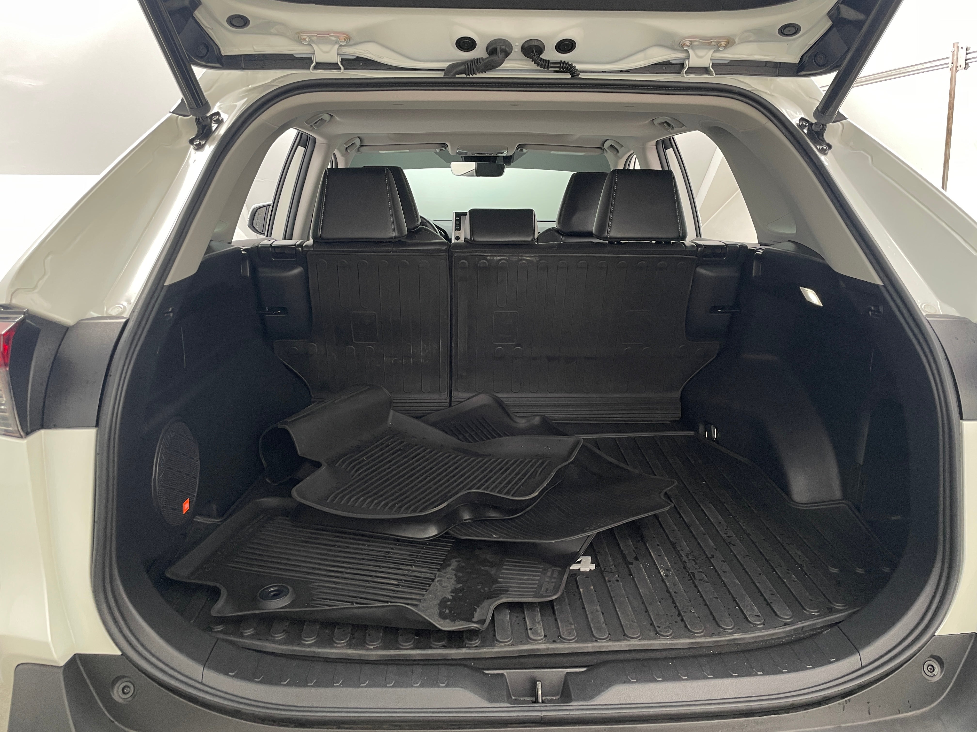 2022 Toyota RAV4 Limited 6