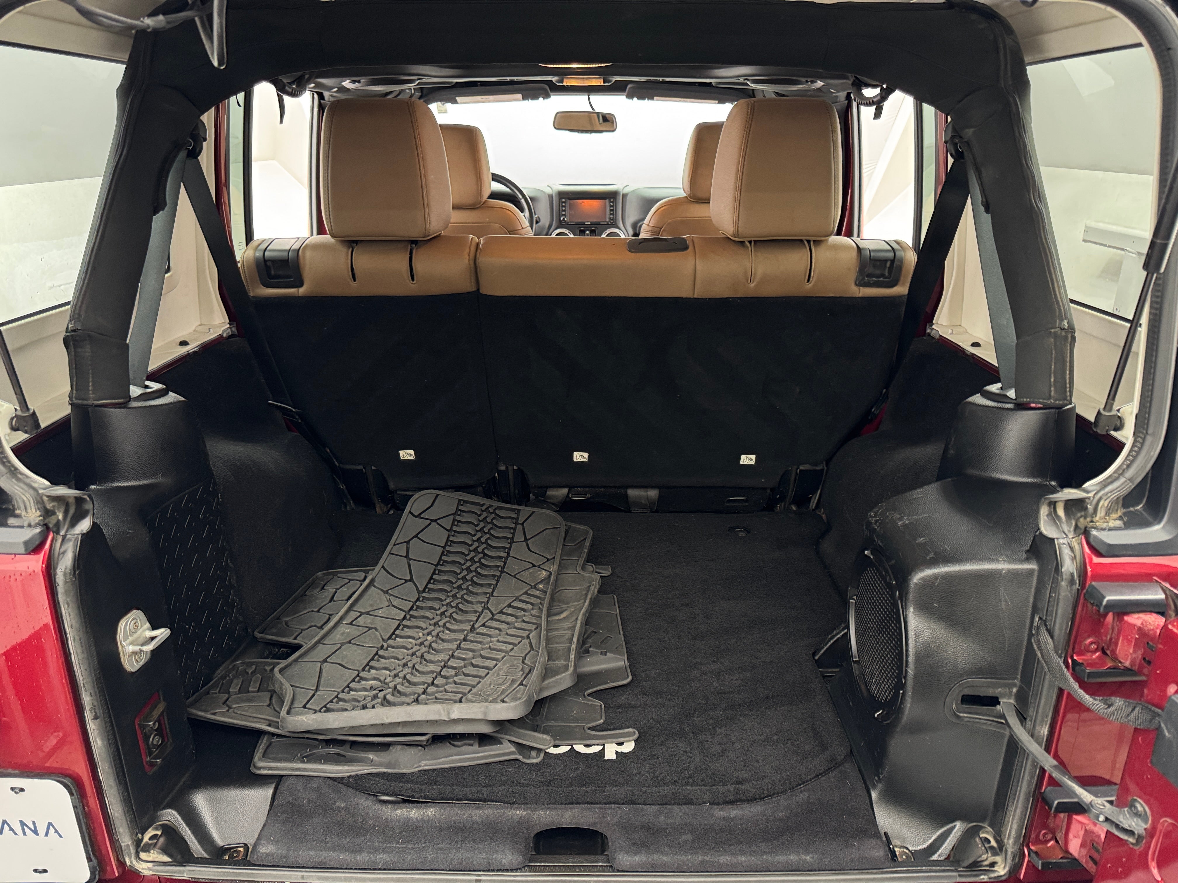 2013 Jeep Wrangler Unlimited Sahara 6