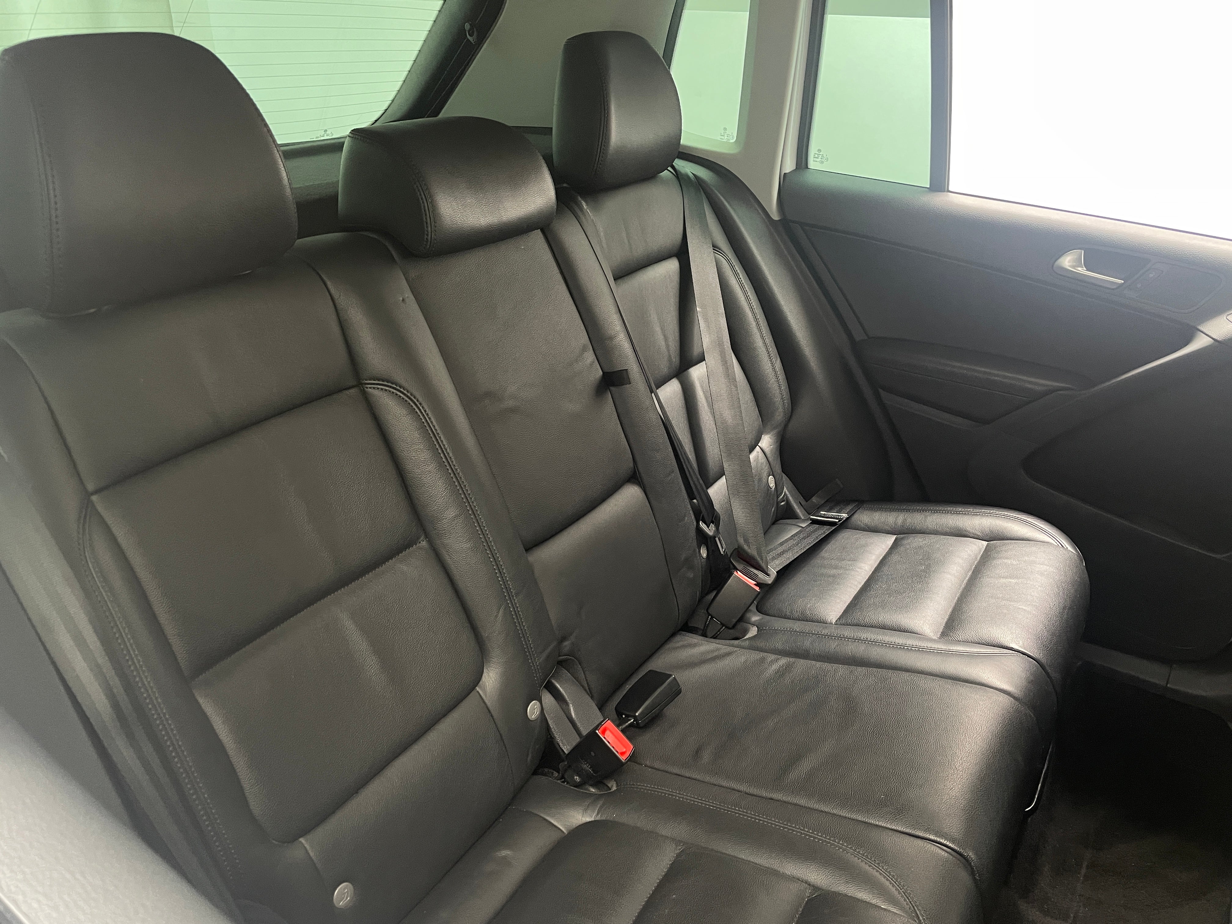 2017 Volkswagen Tiguan Sport 5