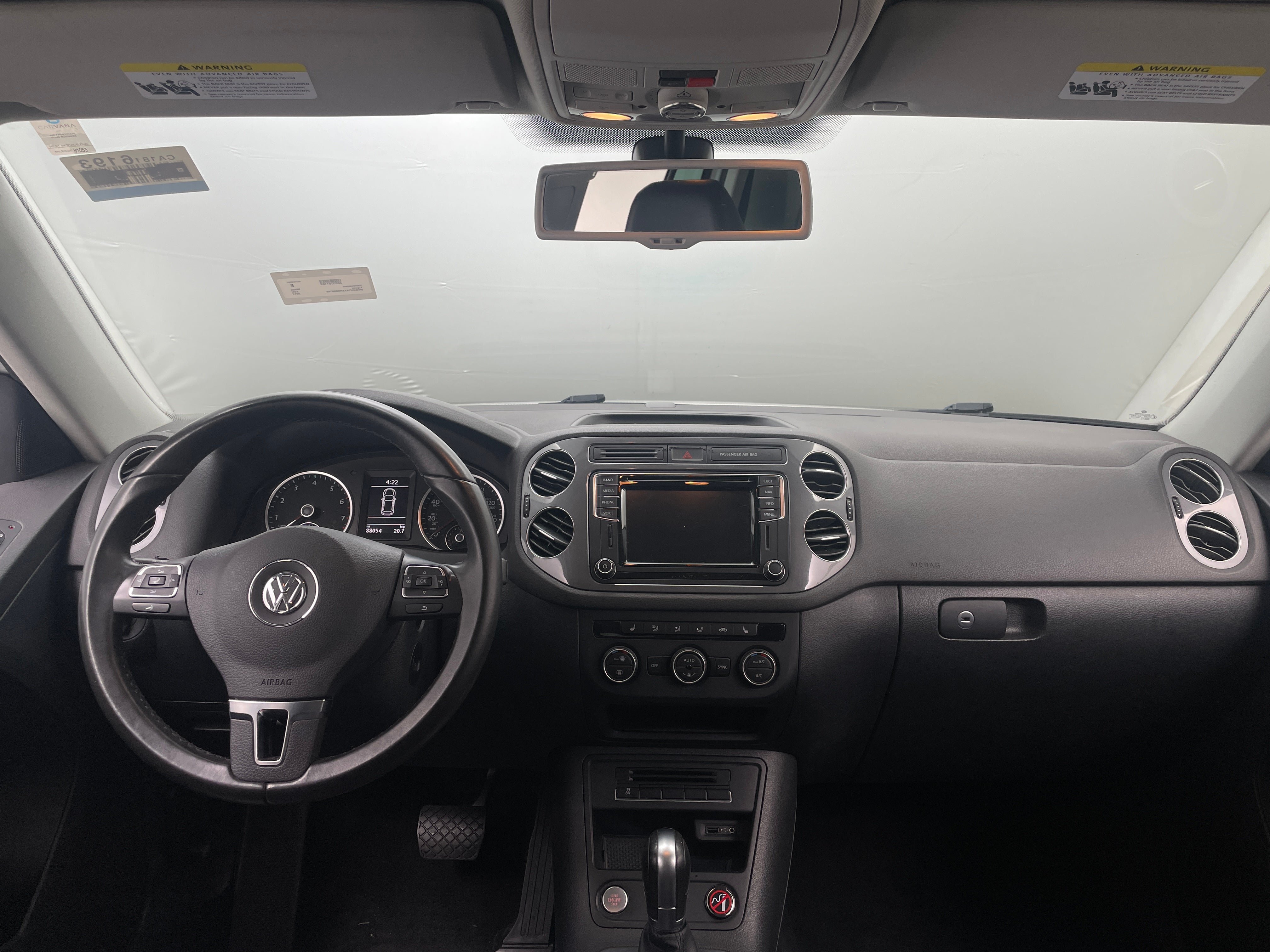 2017 Volkswagen Tiguan Sport 2