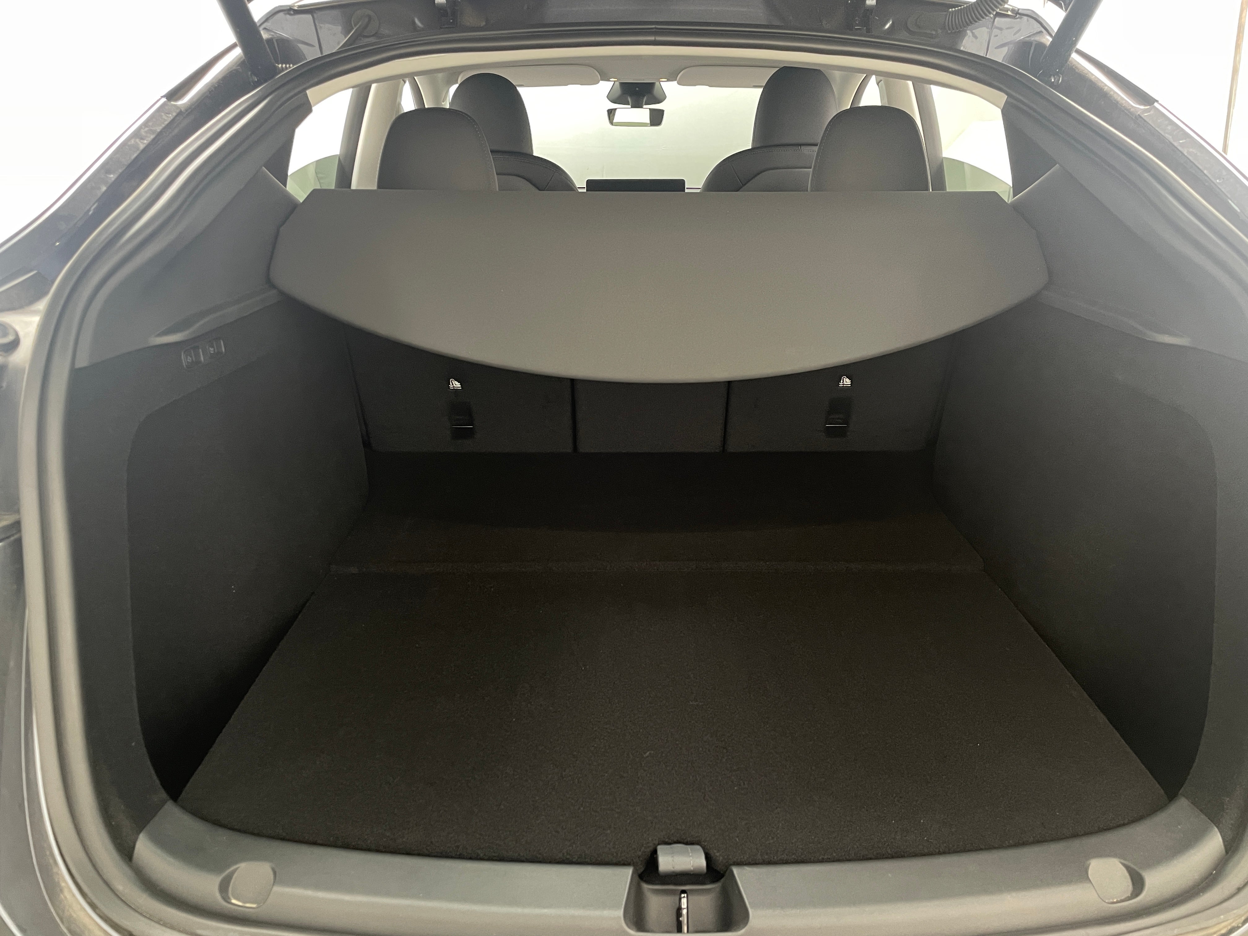 2023 Tesla Model Y Long Range 6