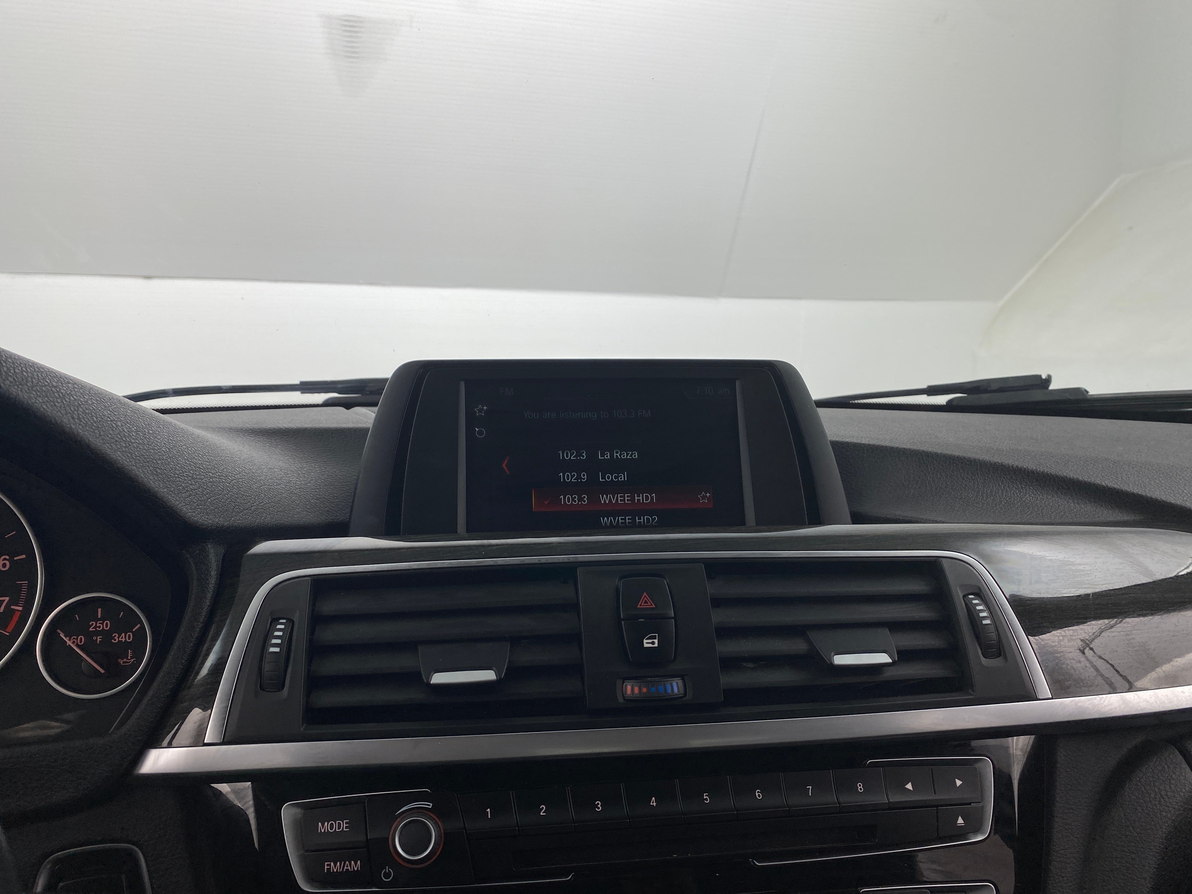 2018 BMW 3 Series 320i 3