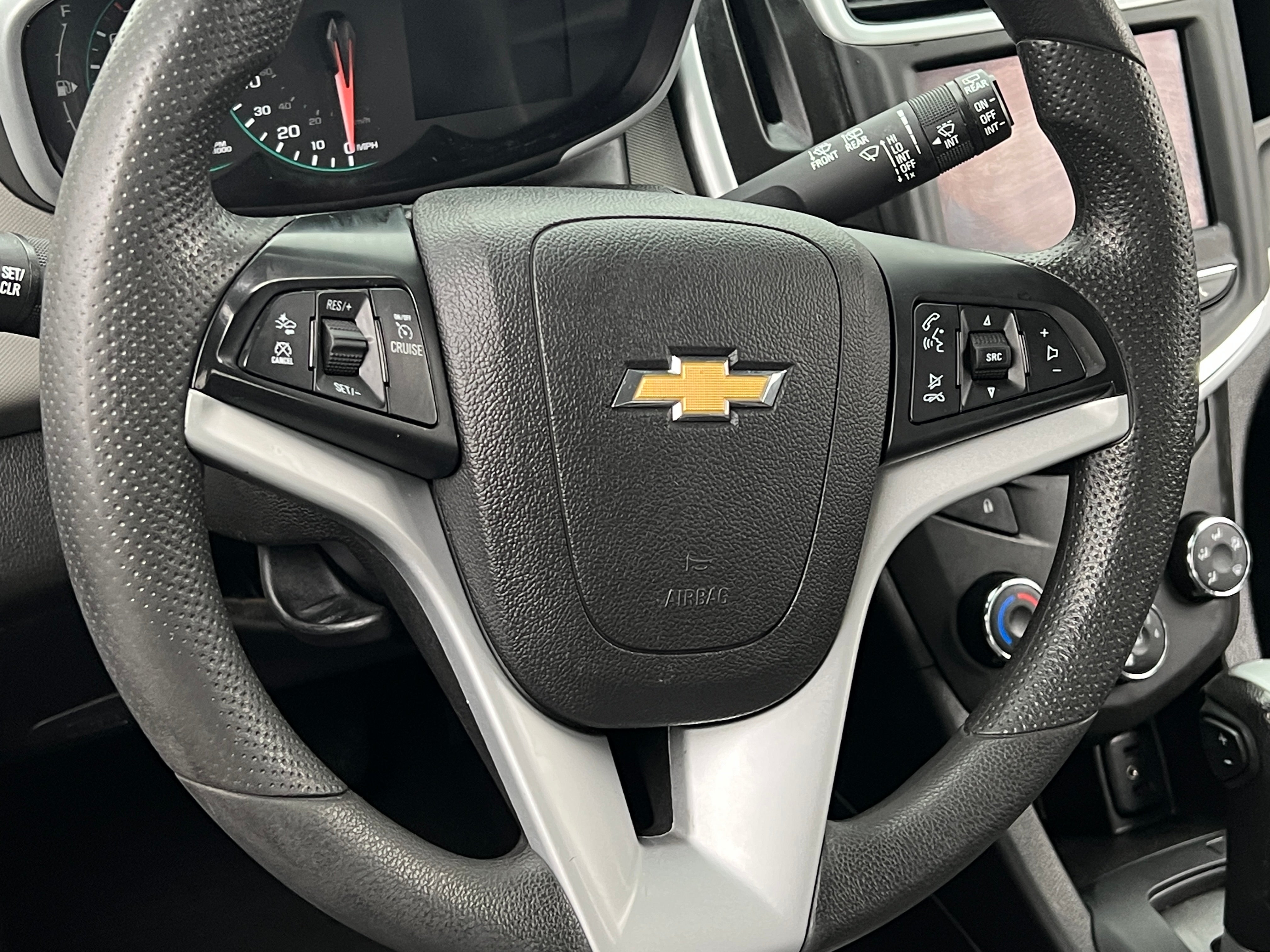 2020 Chevrolet Sonic LT 5