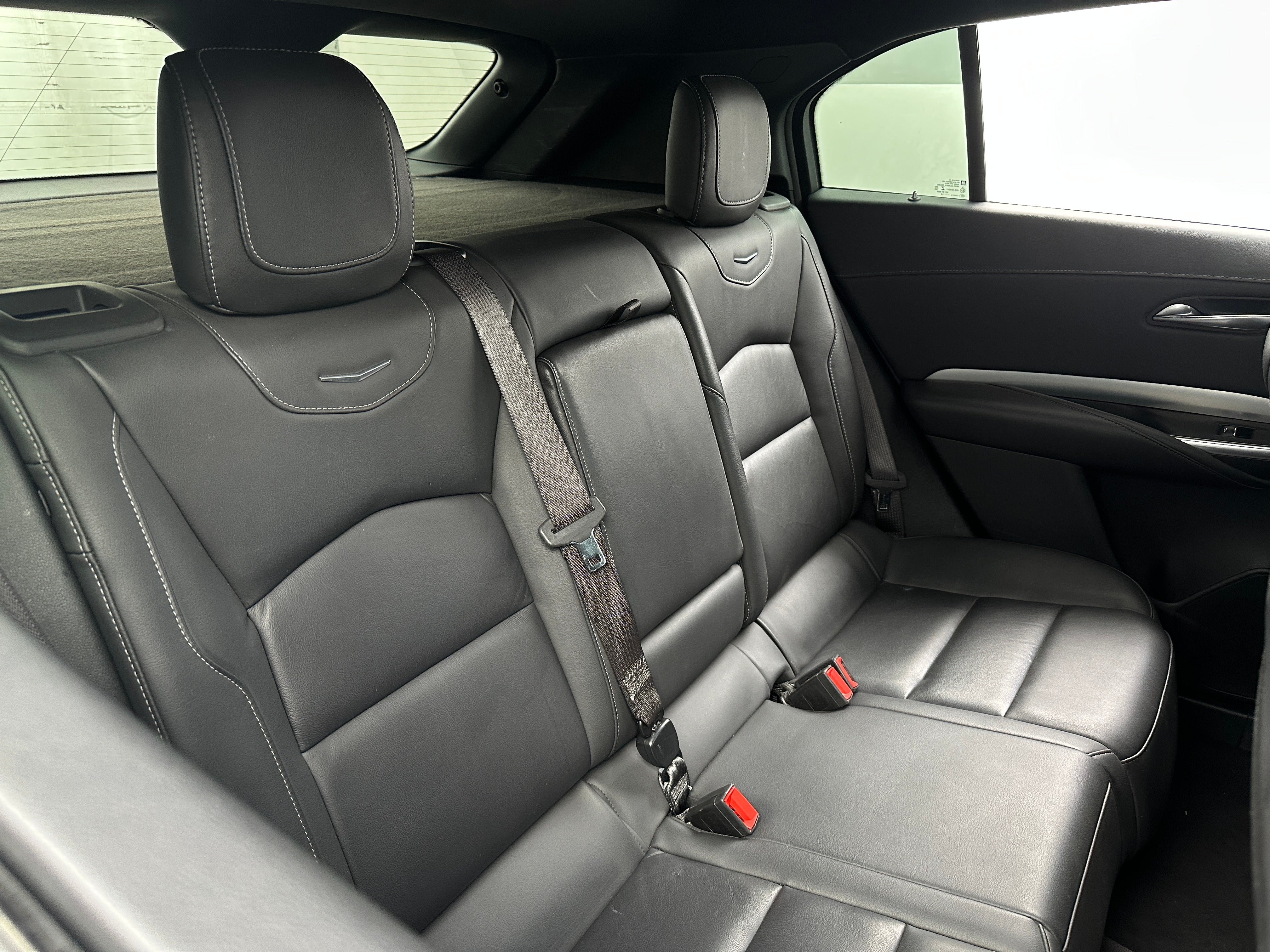2022 Cadillac XT4 Premium Luxury 5