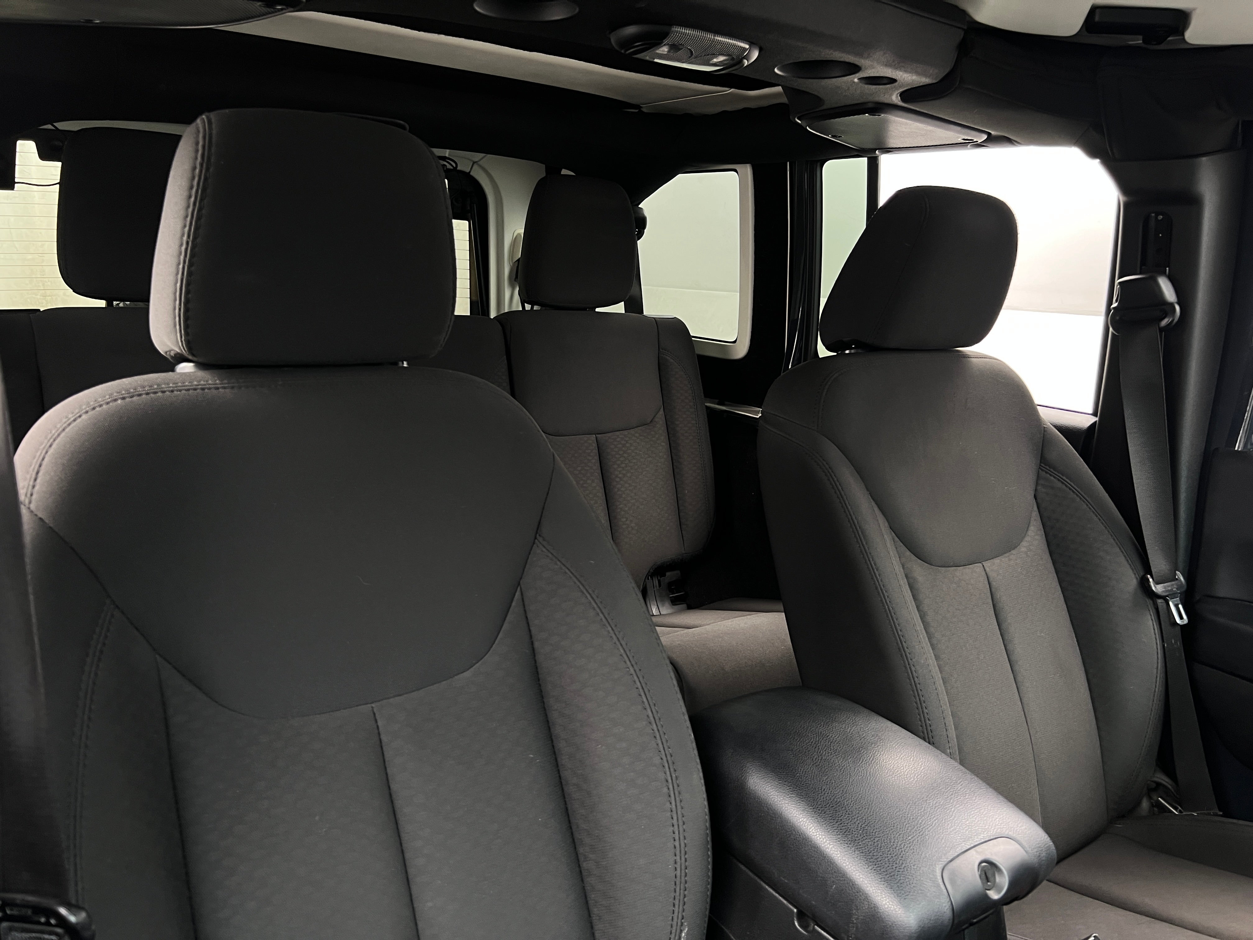 2016 Jeep Wrangler Unlimited Sport 2