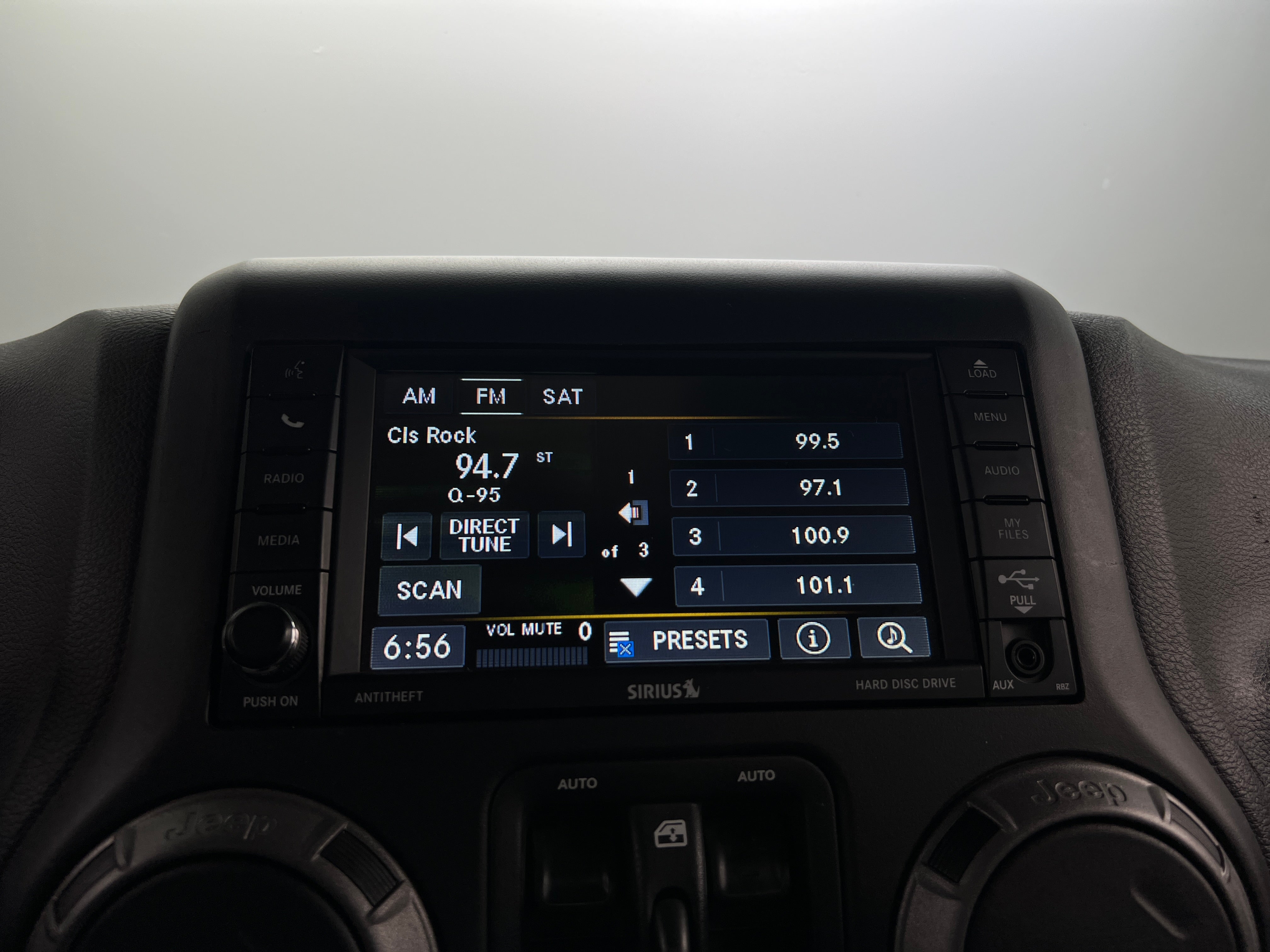 2016 Jeep Wrangler Unlimited Sport 4