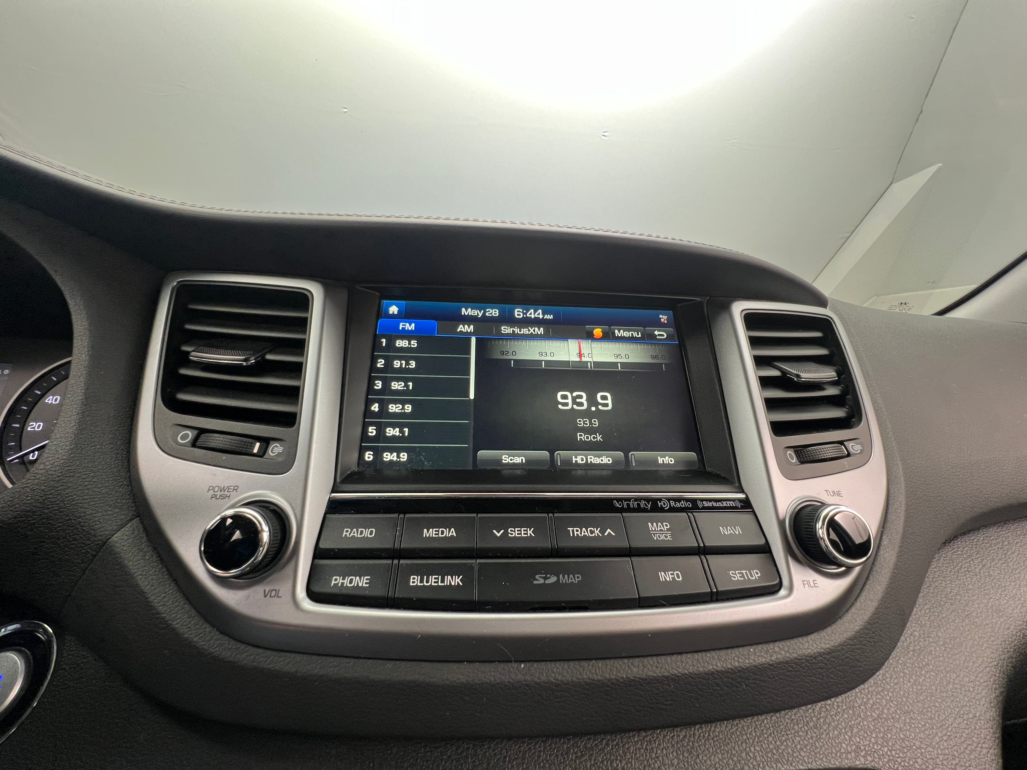 2017 Hyundai Tucson Limited 3
