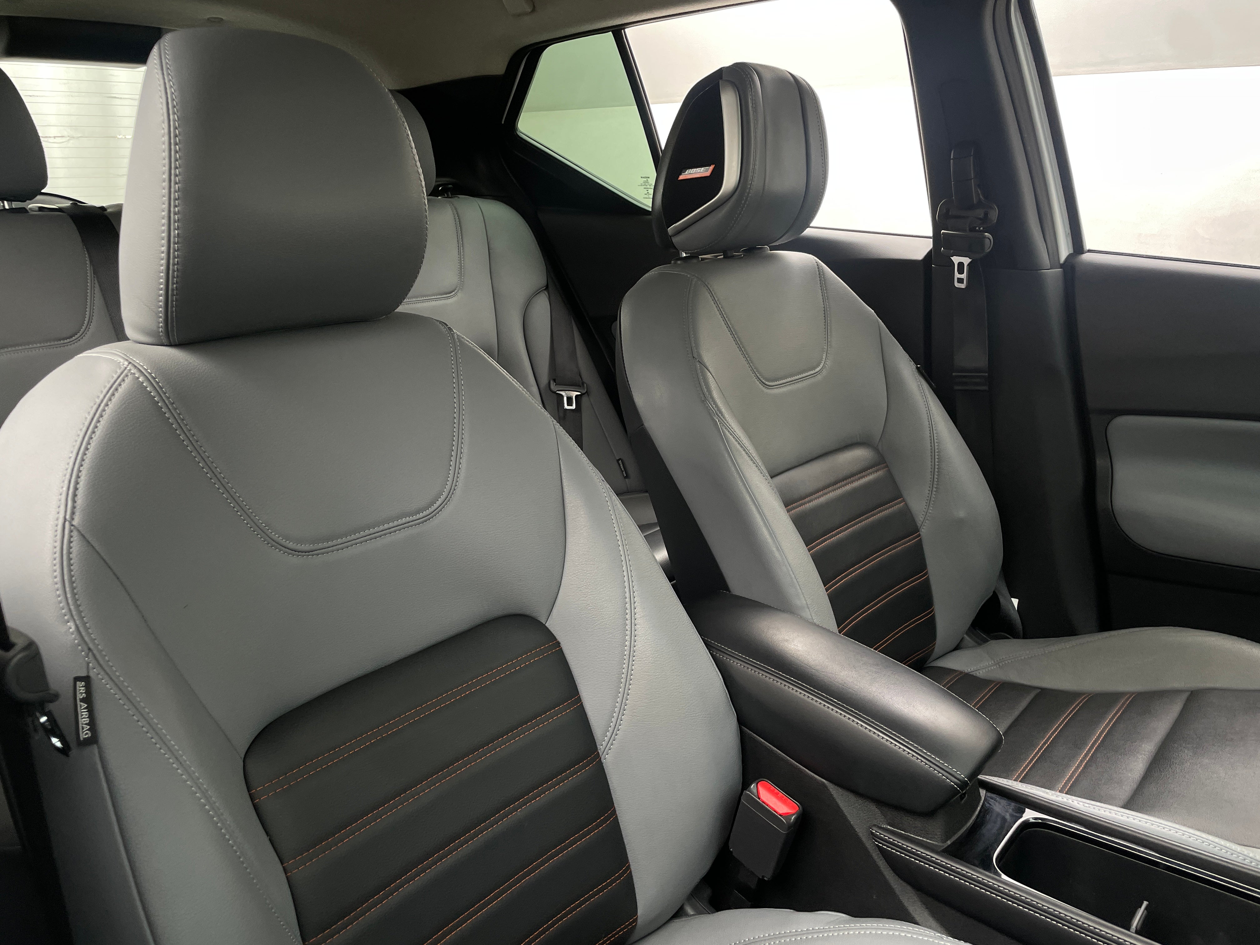 2021 Nissan Kicks SR 2
