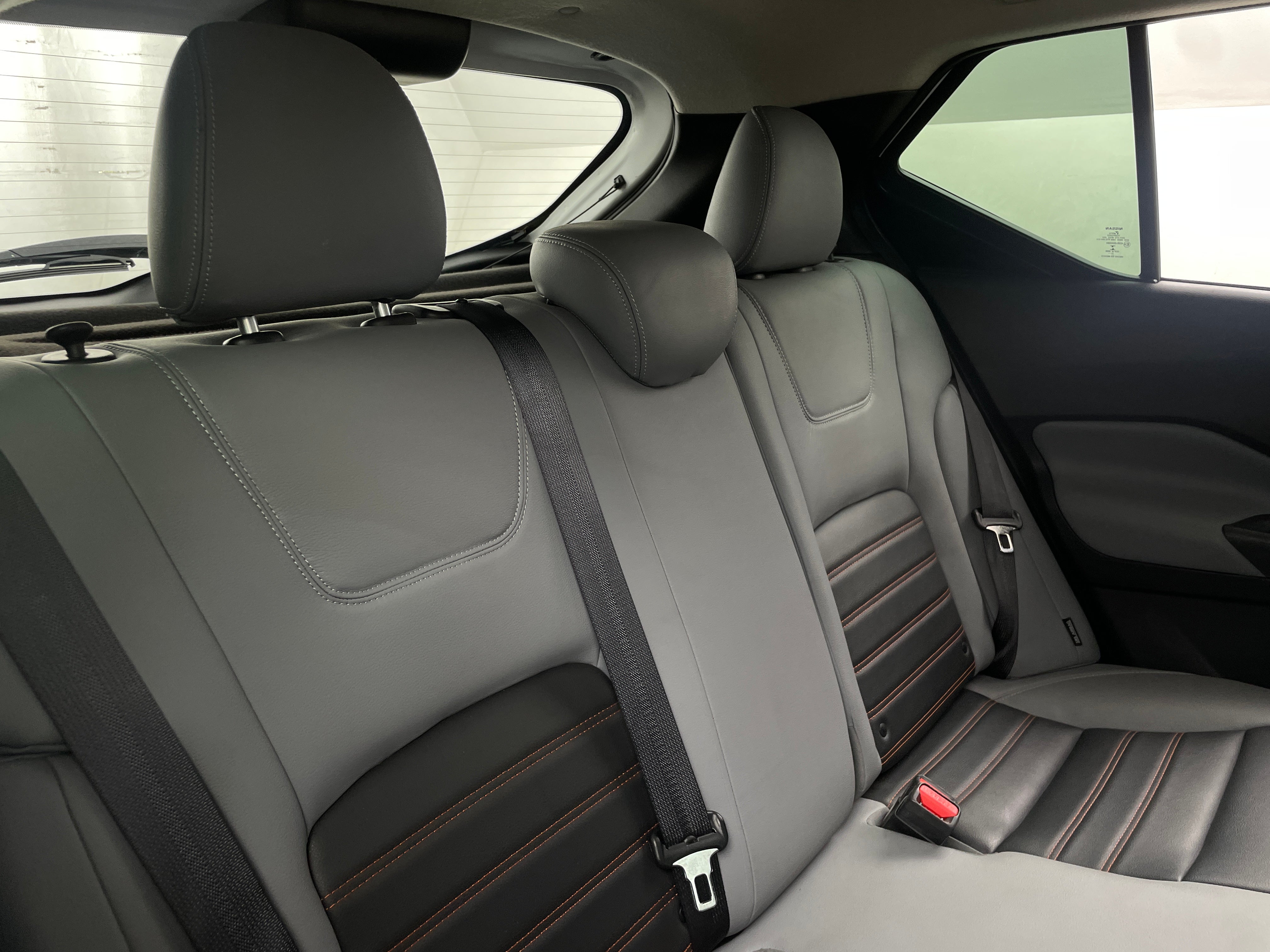 2021 Nissan Kicks SR 6