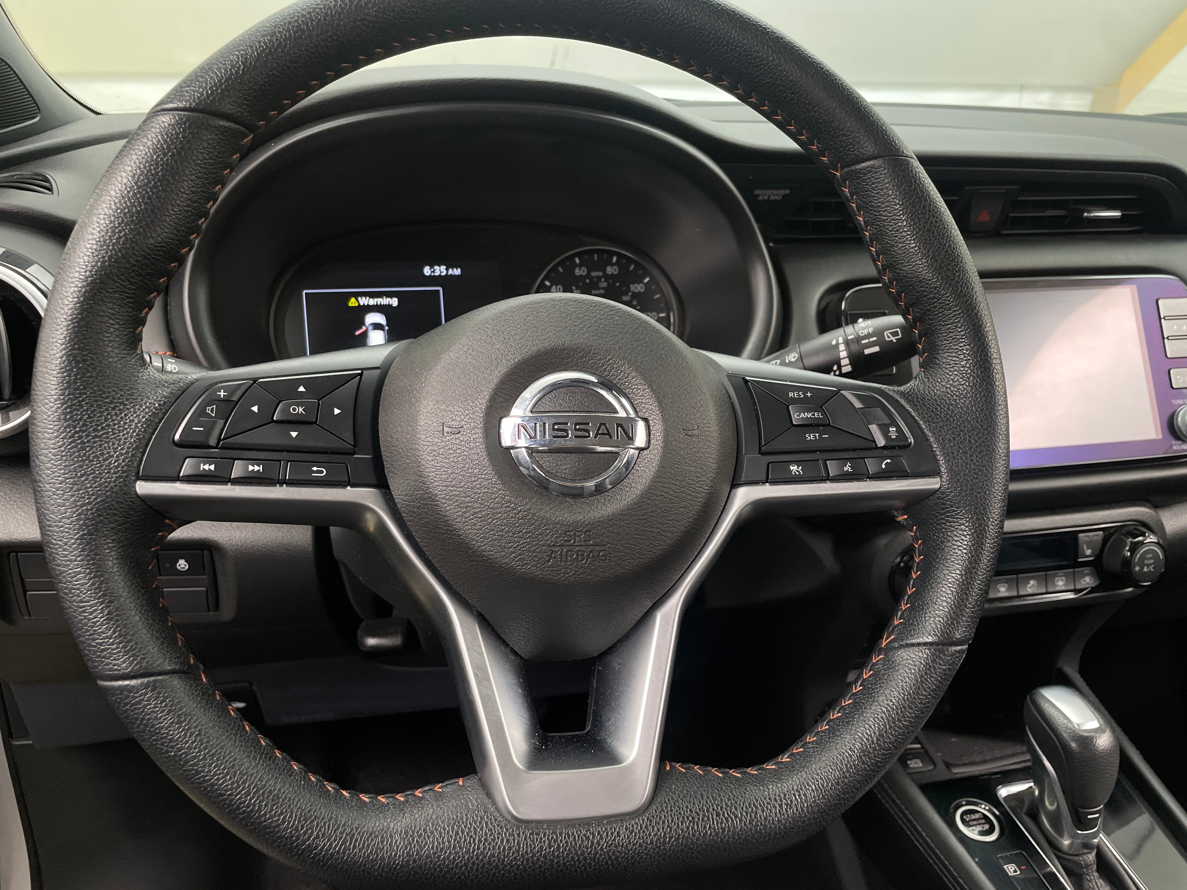2021 Nissan Kicks SR 5