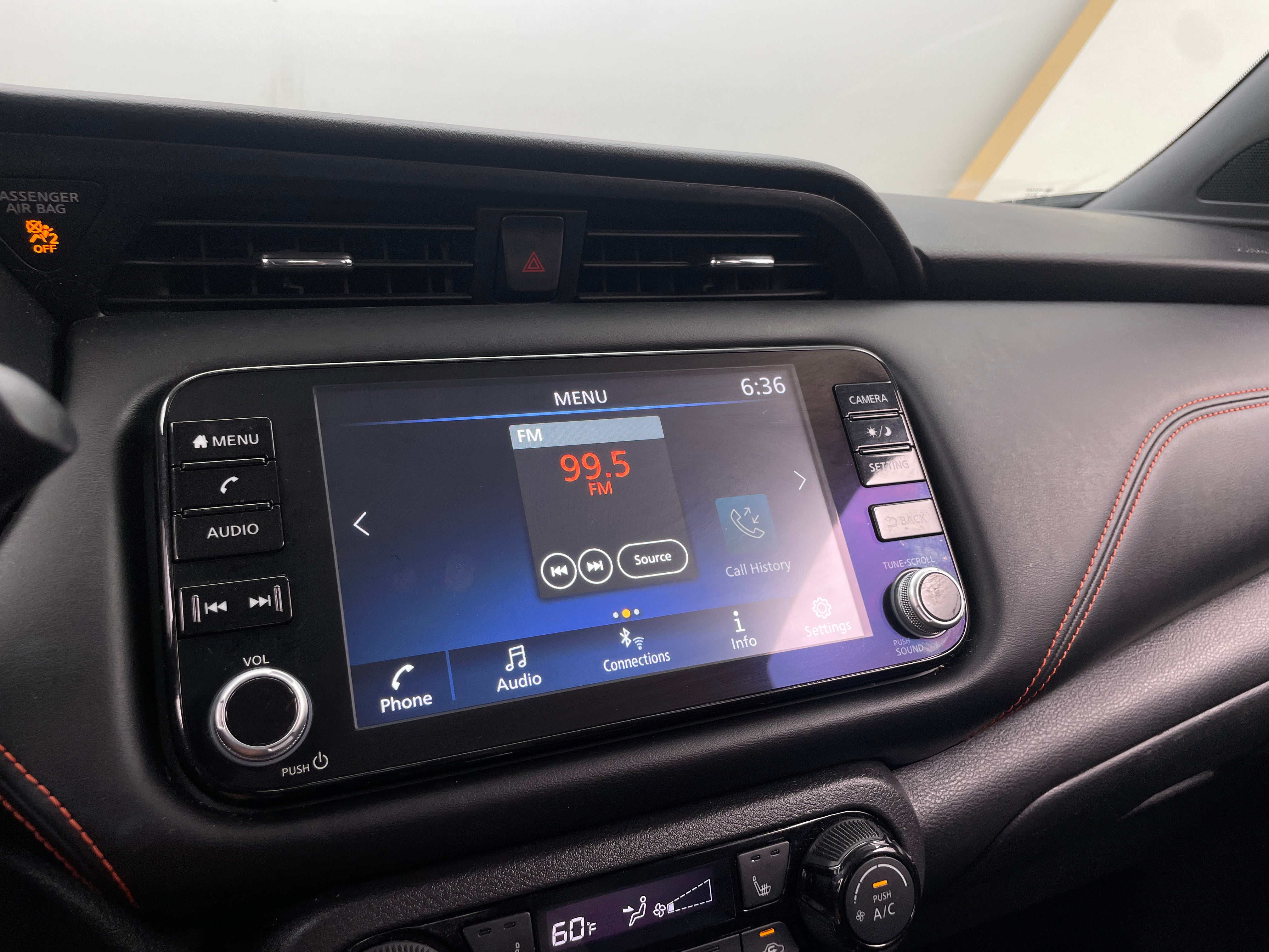 2021 Nissan Kicks SR 4