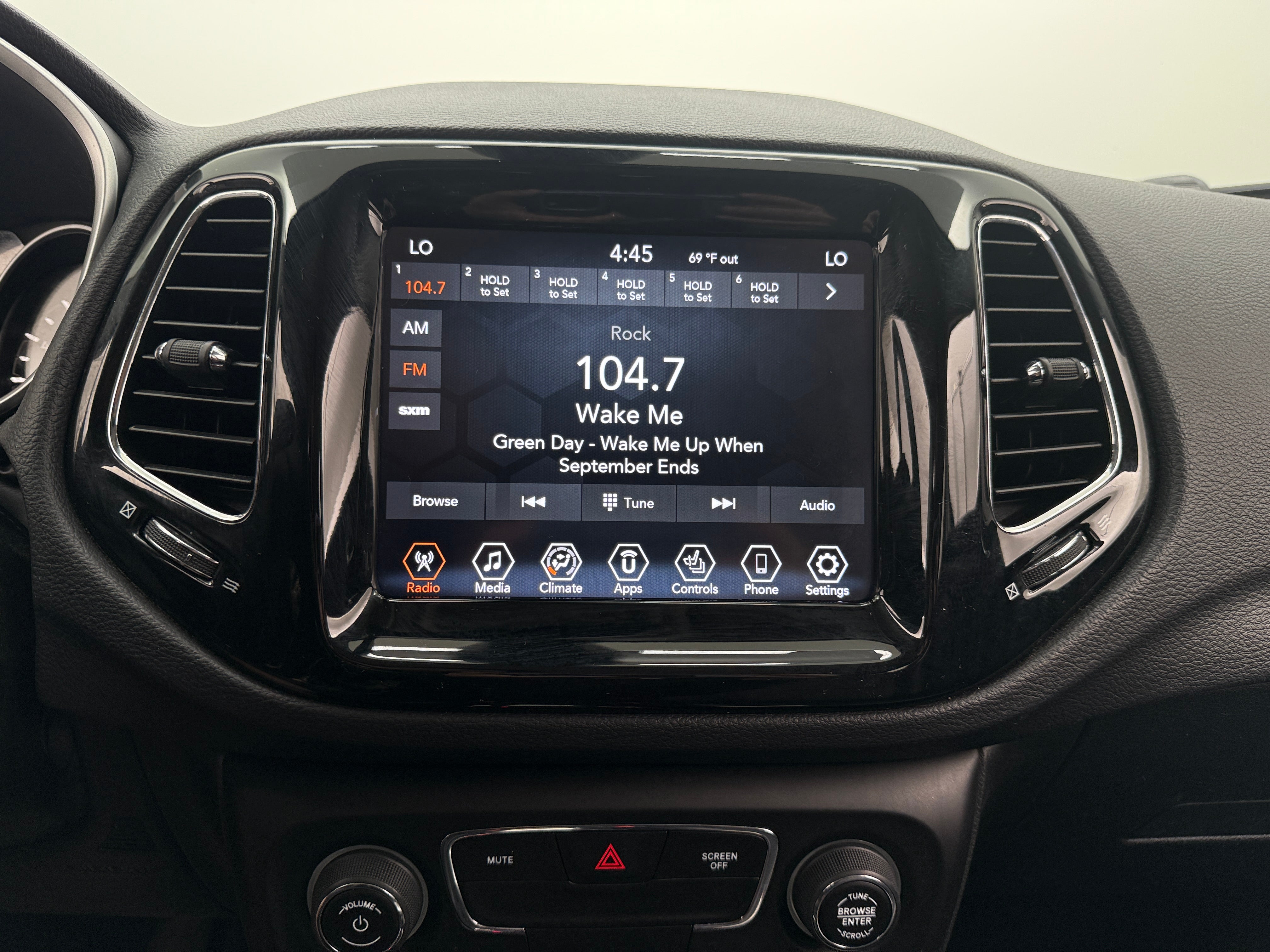 2019 Jeep Compass Limited 3