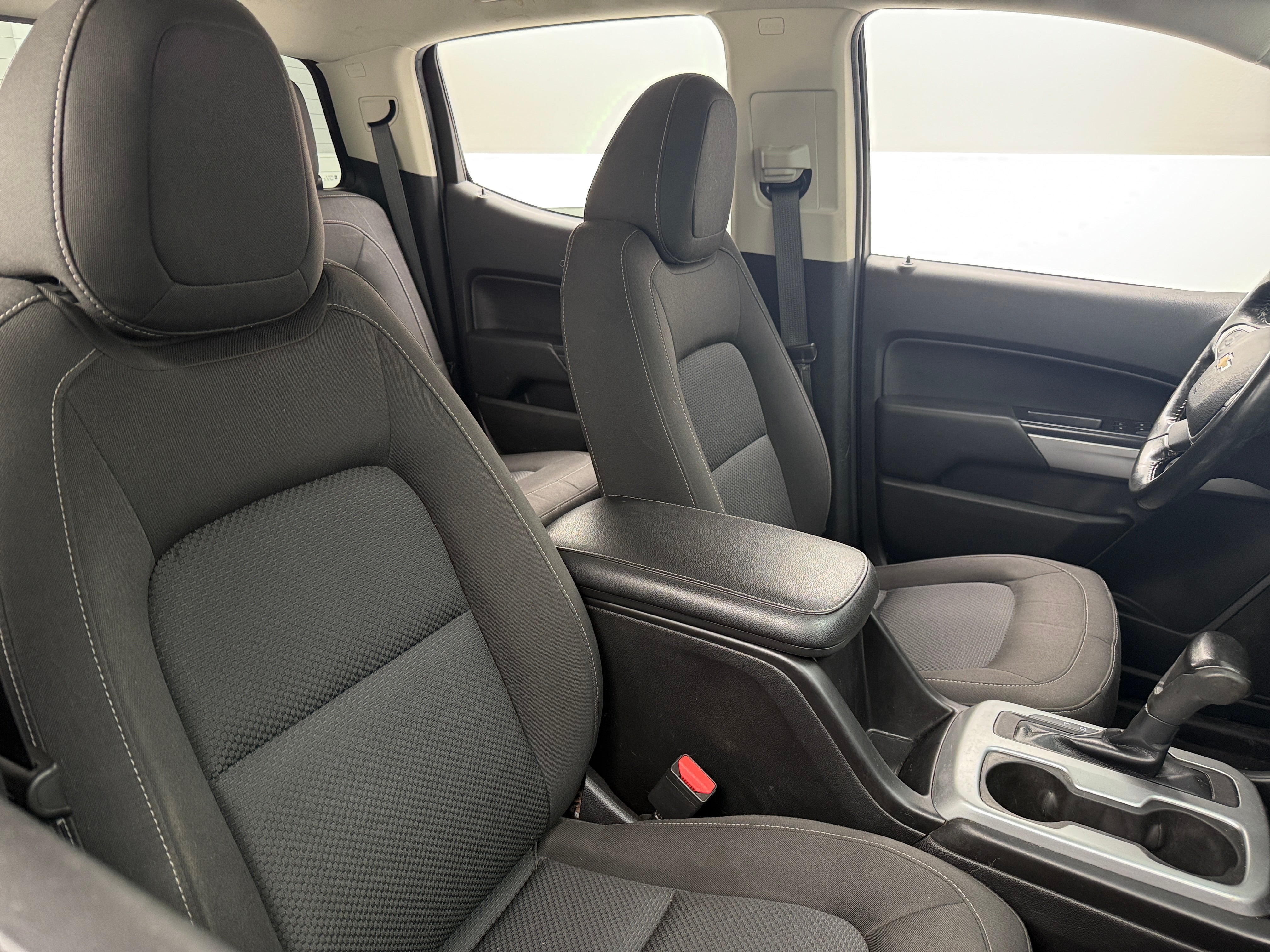 2019 Chevrolet Colorado LT 2