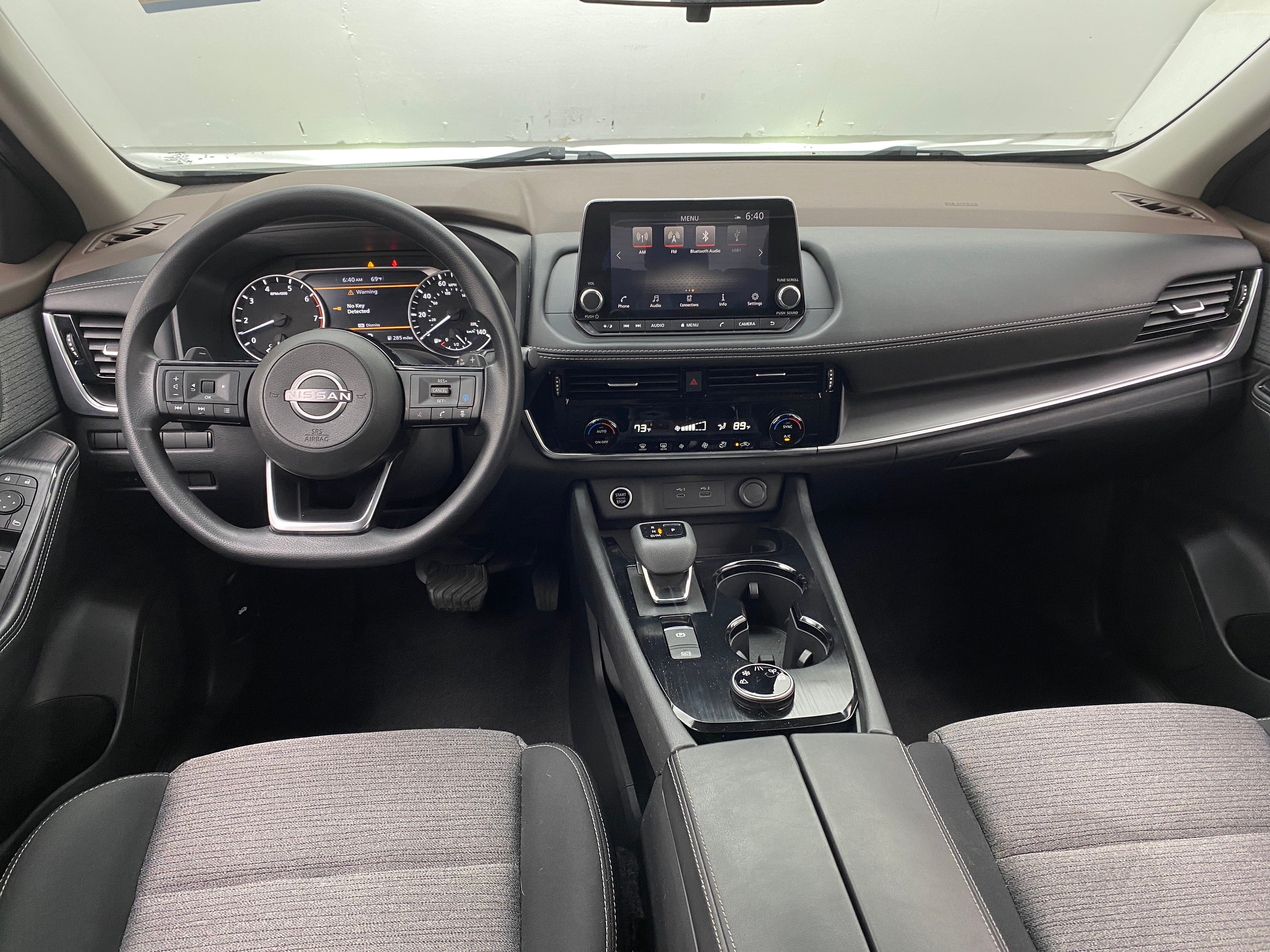 2022 Nissan Rogue SV 3