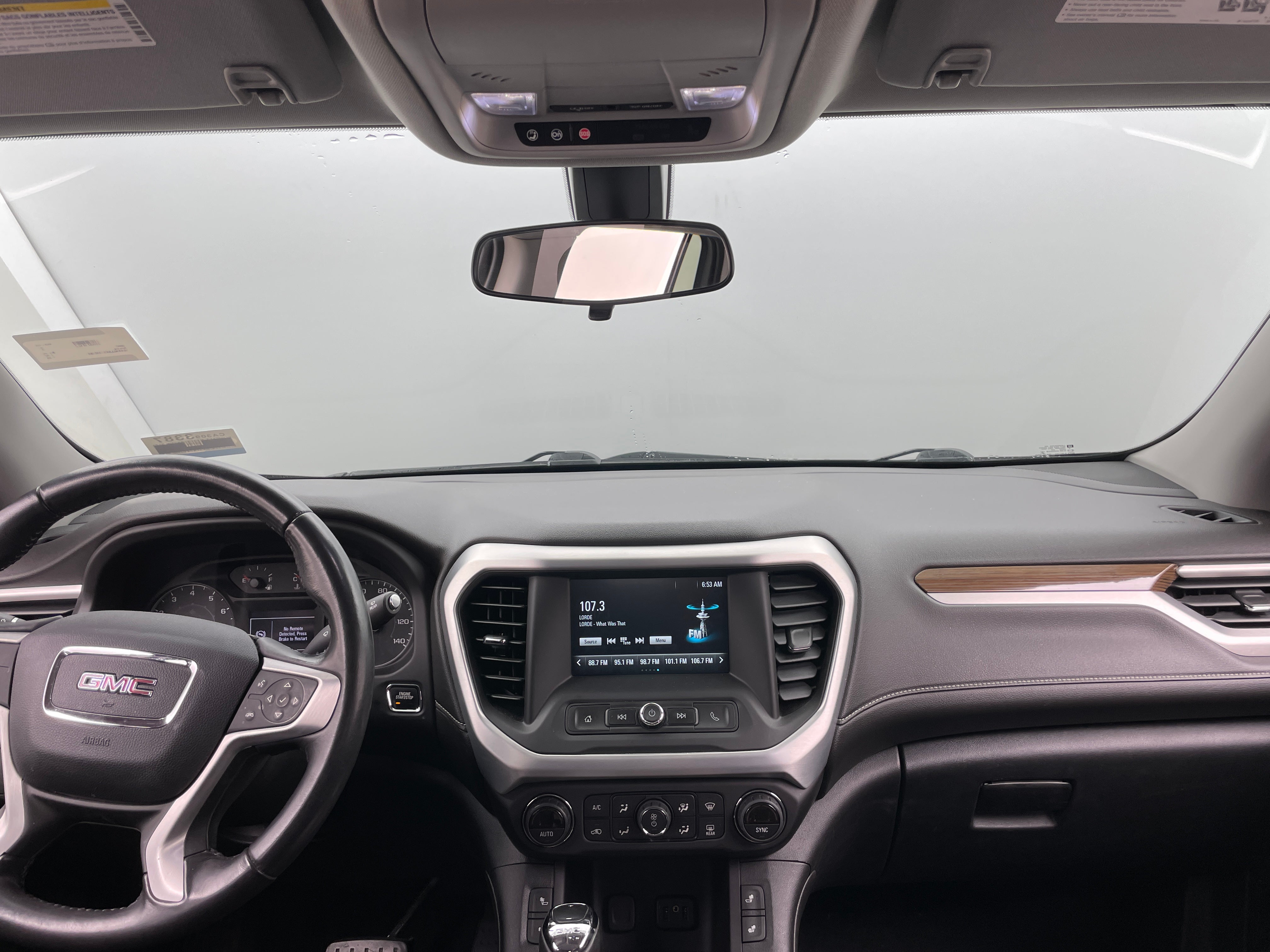 2019 GMC Acadia SLE 3