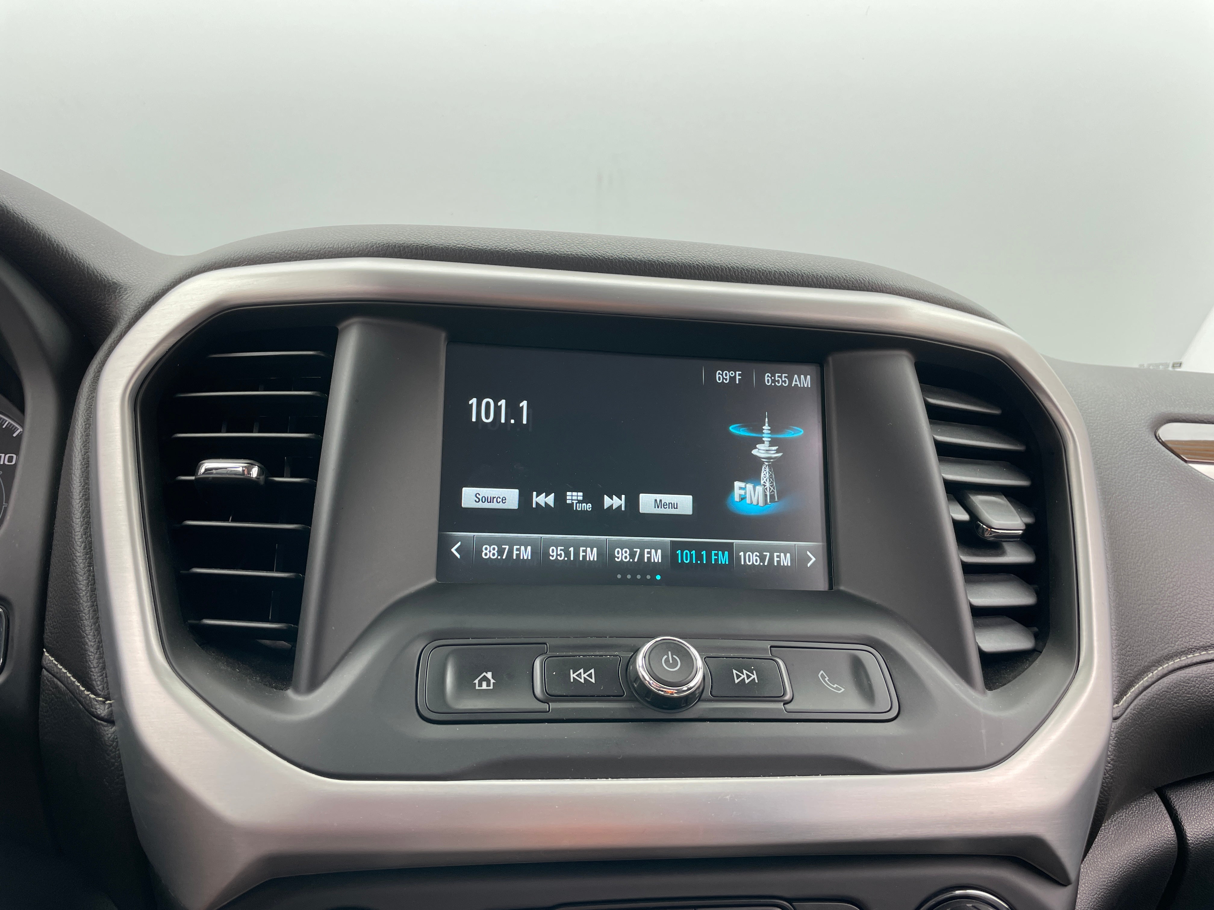 2019 GMC Acadia SLE 4