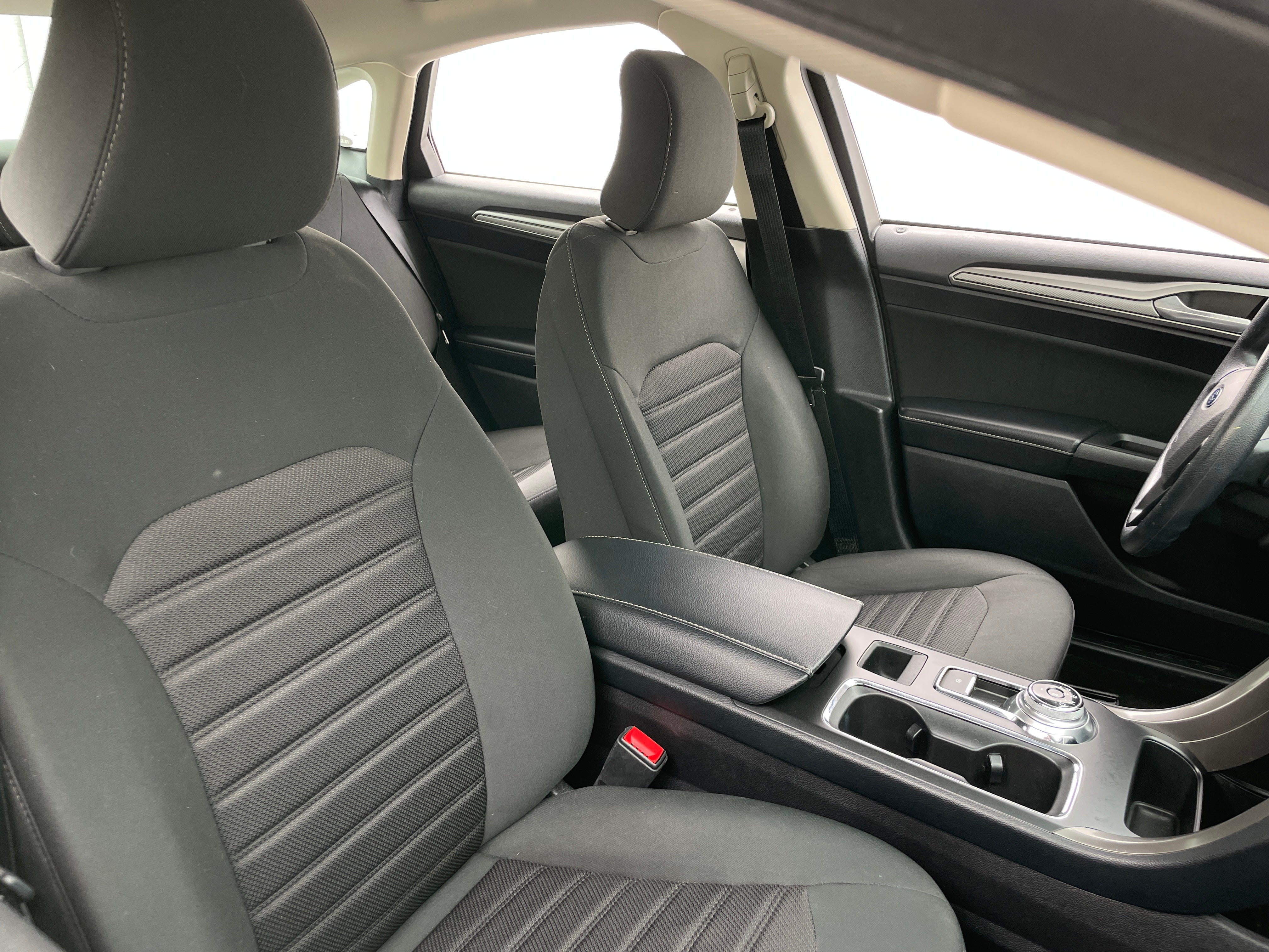 2019 Ford Fusion SE 2