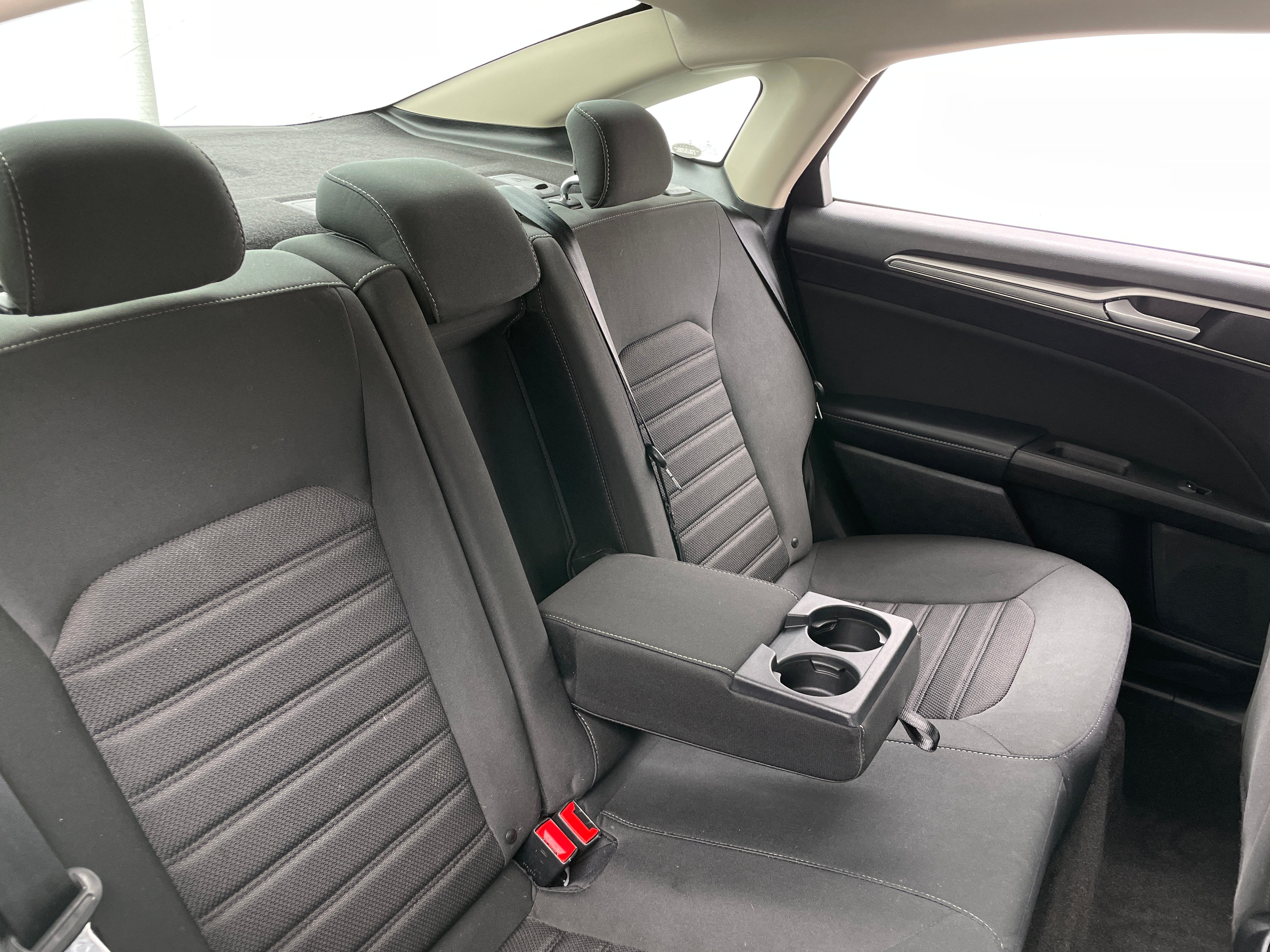 2019 Ford Fusion SE 6