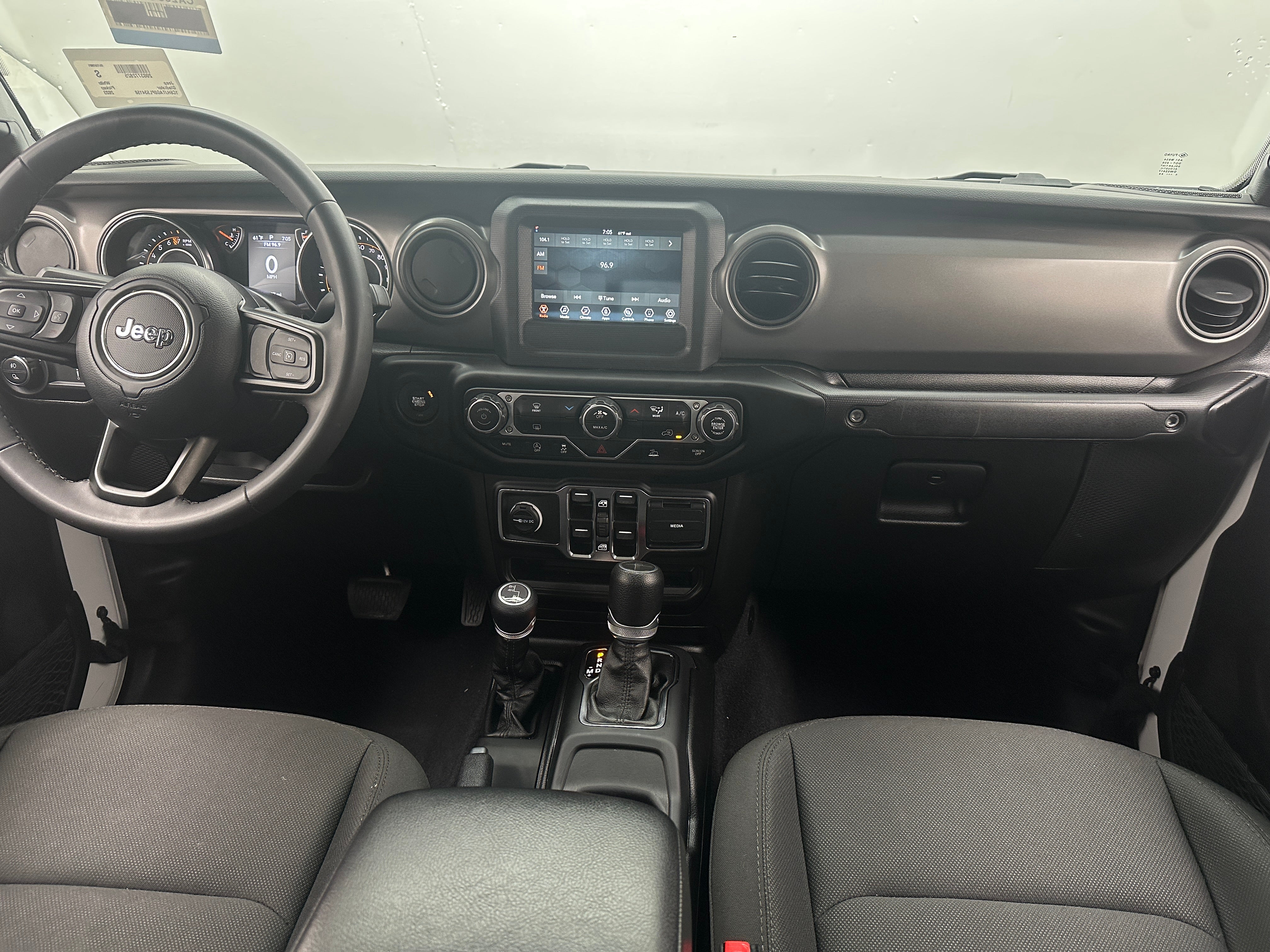 2023 Jeep Gladiator Sport S 3