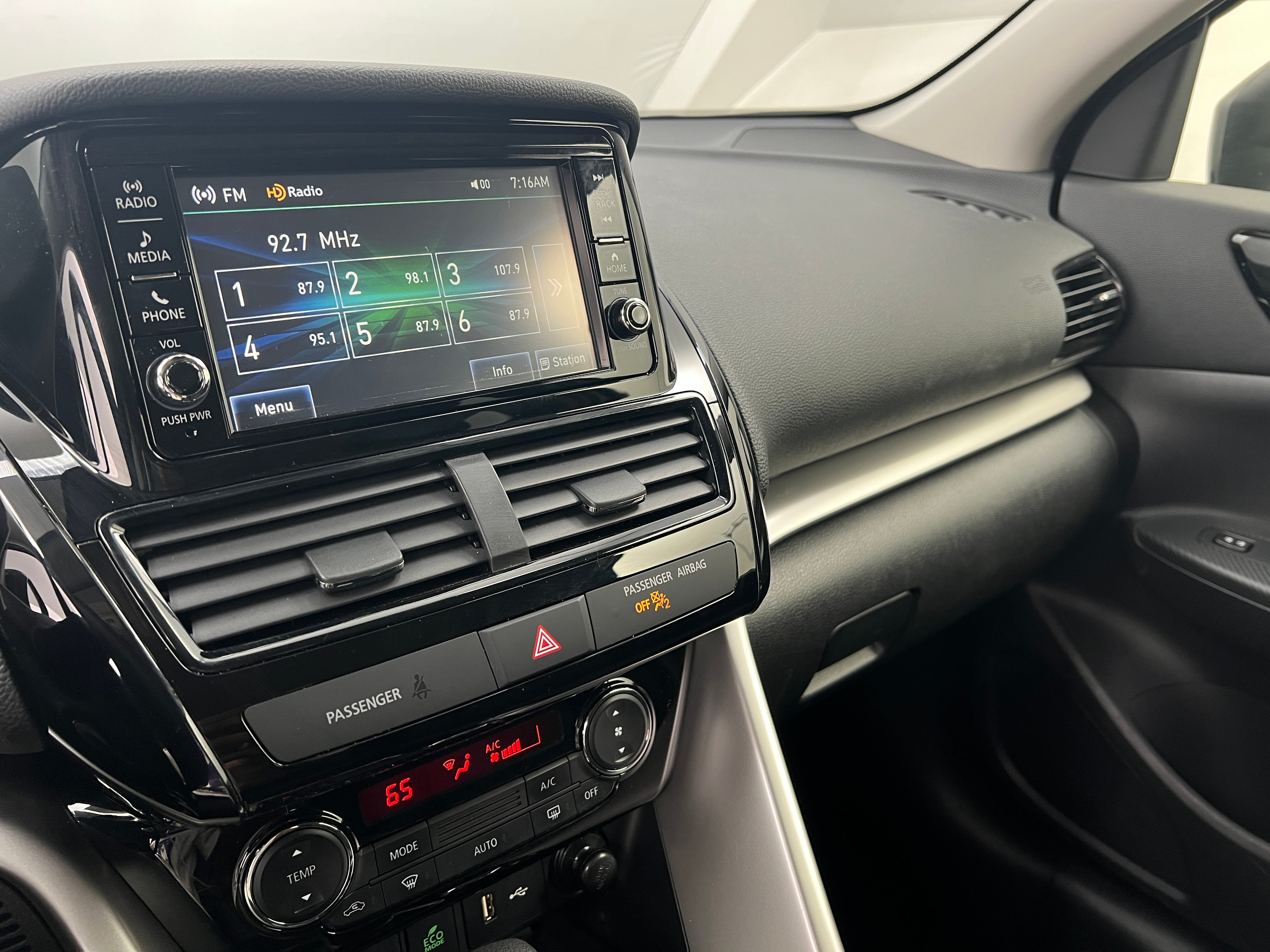 2024 Mitsubishi Eclipse Cross ES 4