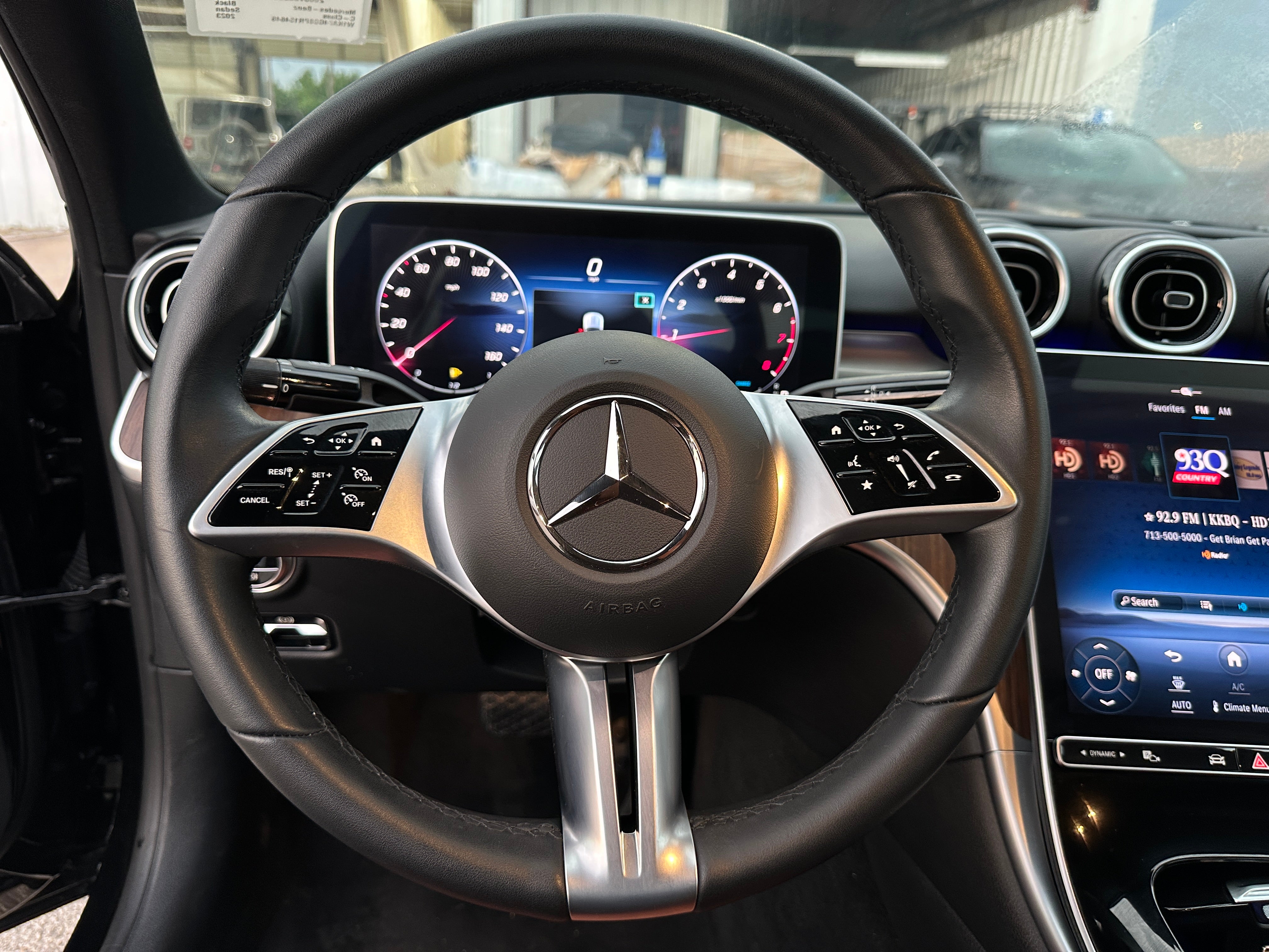 Thumbnail: 2023 Mercedes-Benz C-Class - 4
