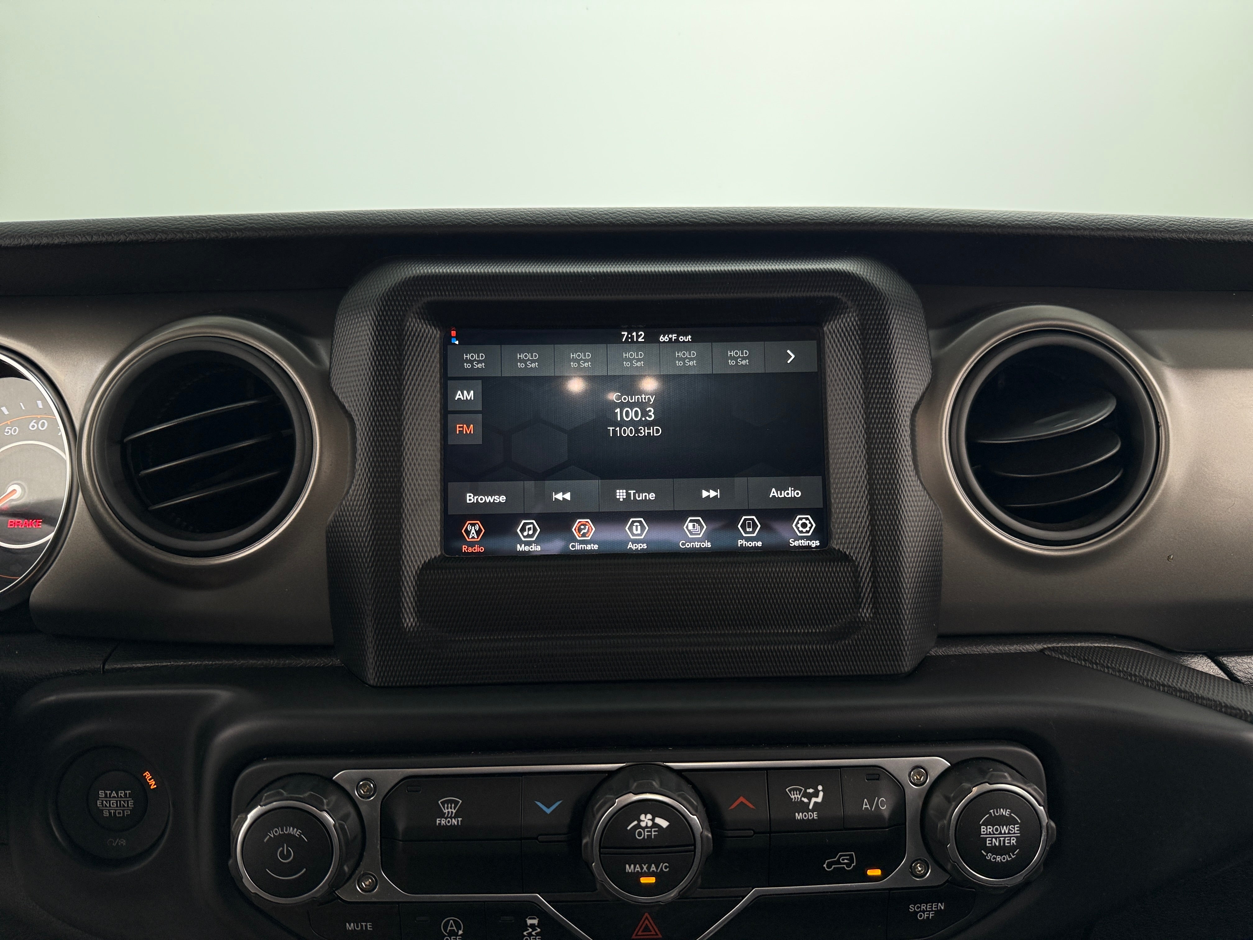 2022 Jeep Gladiator Sport 4