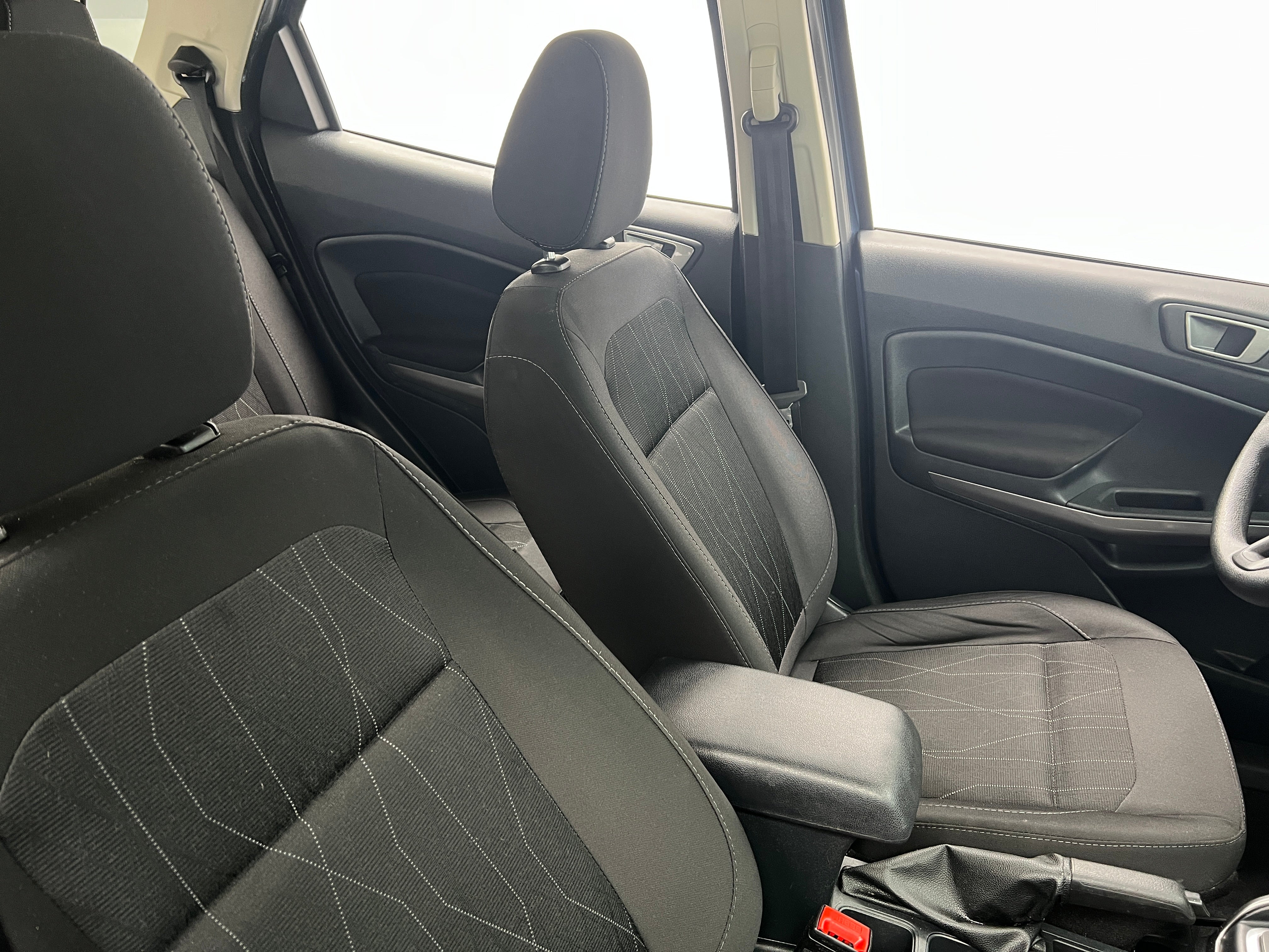 2021 Ford EcoSport SE 2